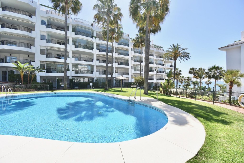 Apartment in Sitio de Calahonda - view 1
