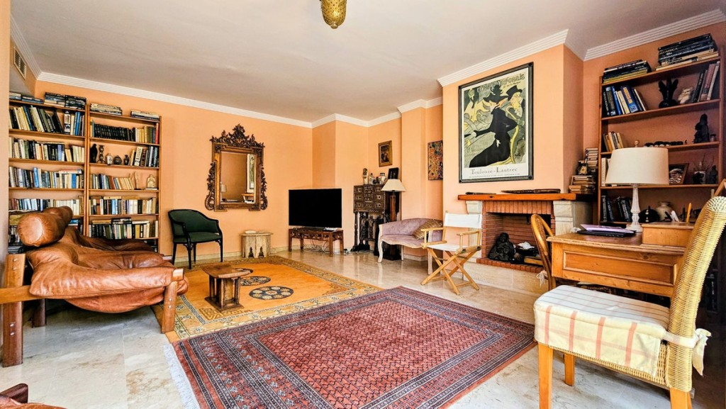 Penthouse in Ojen - view 1