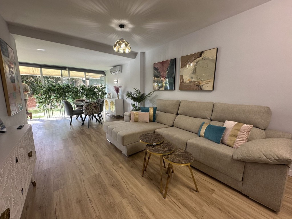 Apartment in Sitio de Calahonda - view 1