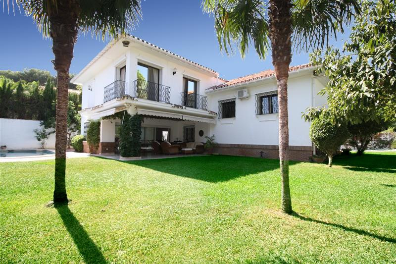 Villa in Malaga - view 1