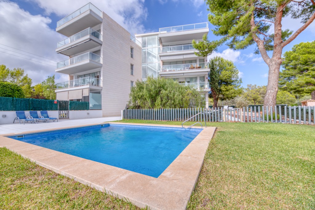 Apartment in Portals Nous - view 1