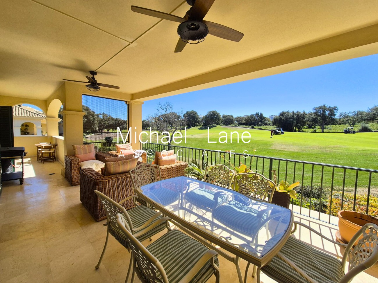 Apartment in San Roque - view 1