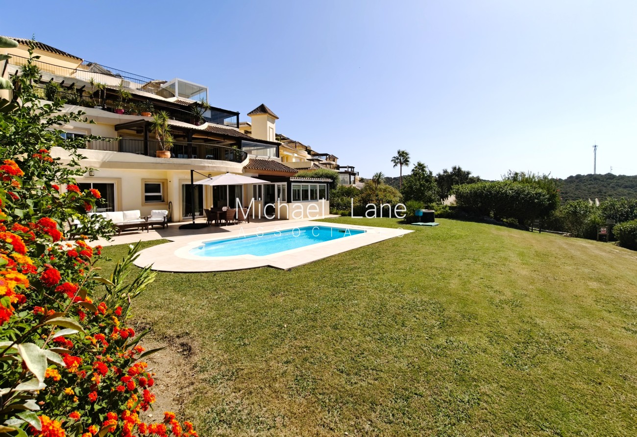 House in San Roque - view 1
