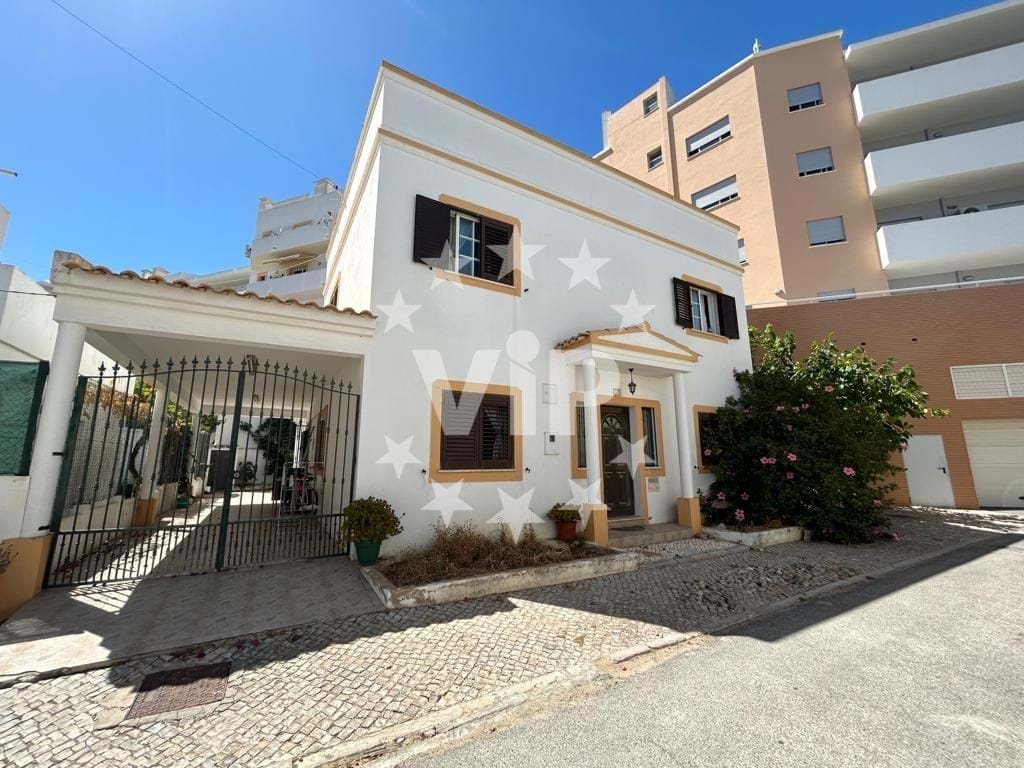 Villa in Silves - view 1