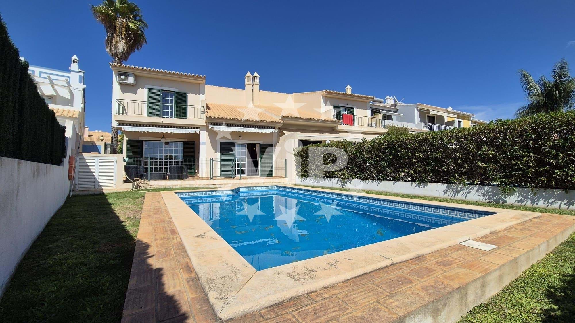 Villa in Silves - view 1