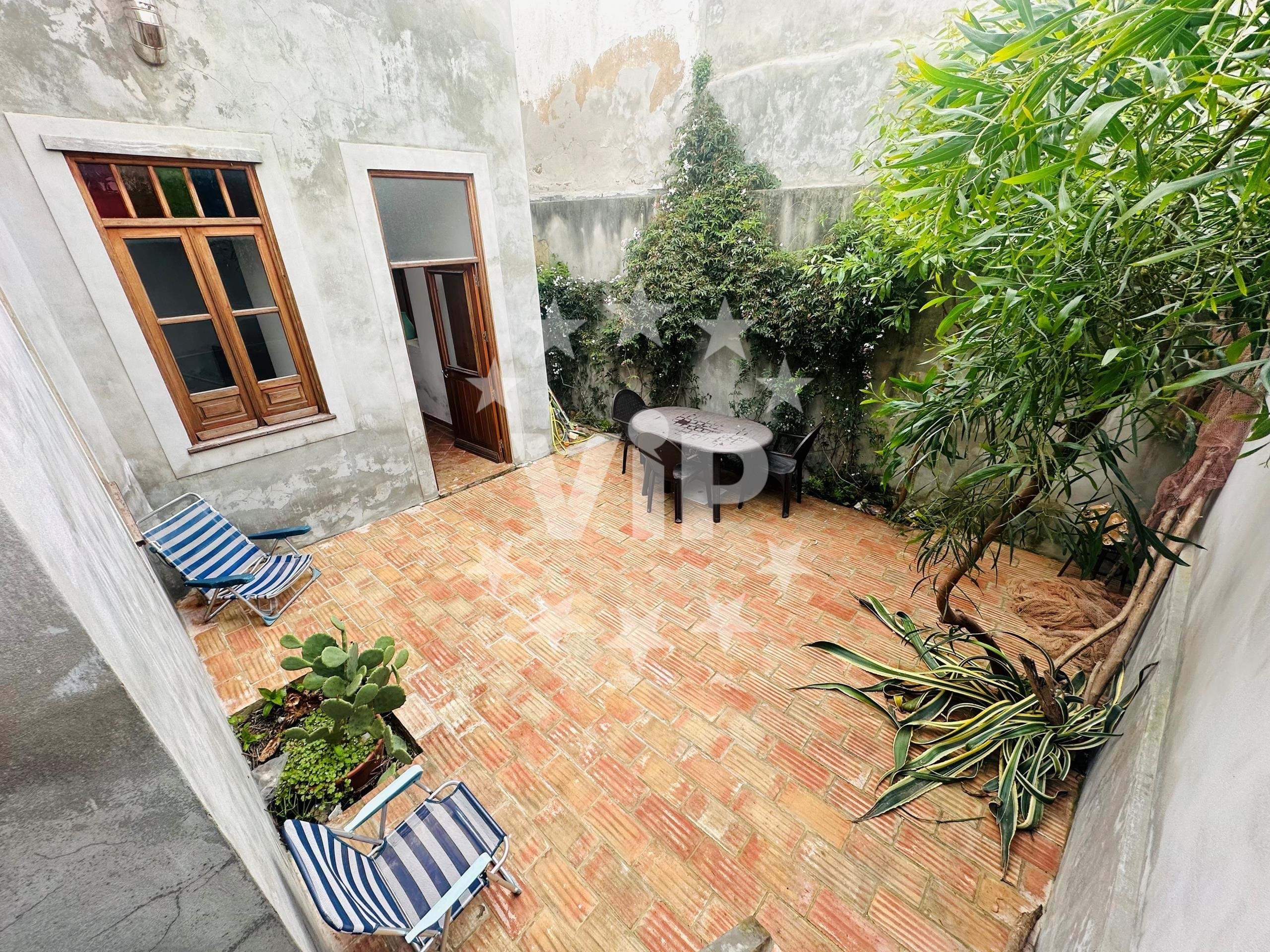 Villa in Silves - view 1