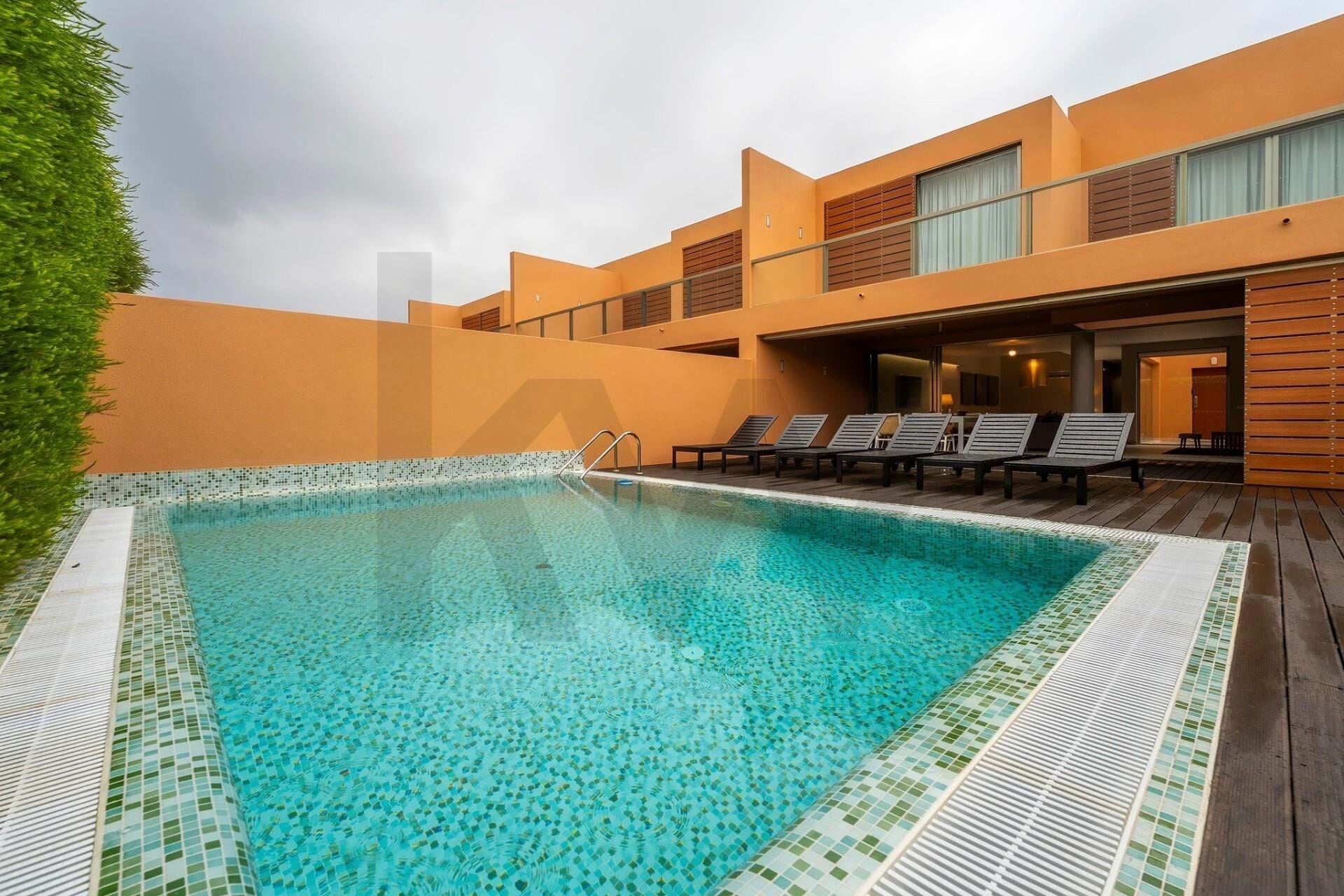 Villa in Armacao de Pera - view 1