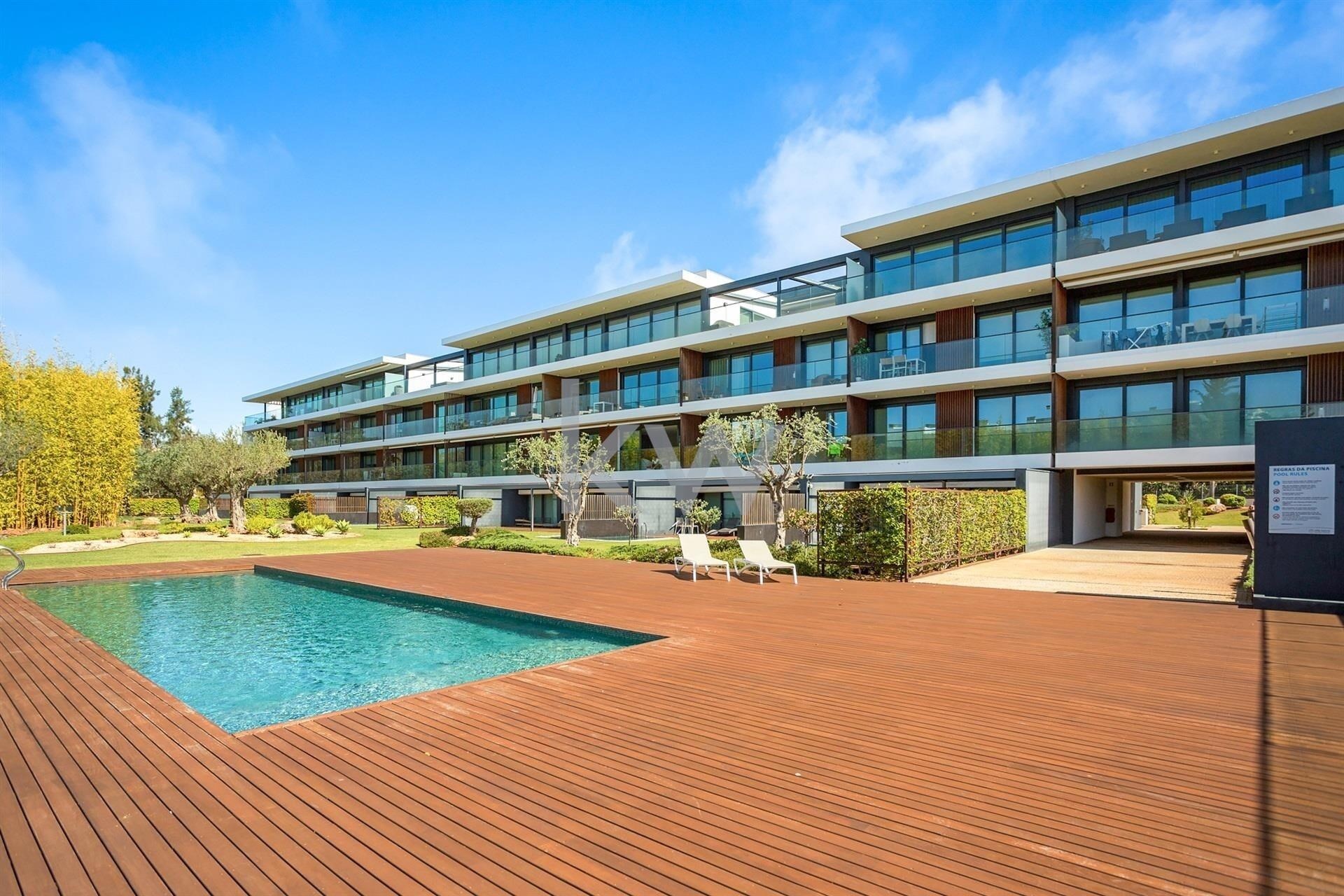 Apartment in Quarteira - view 1