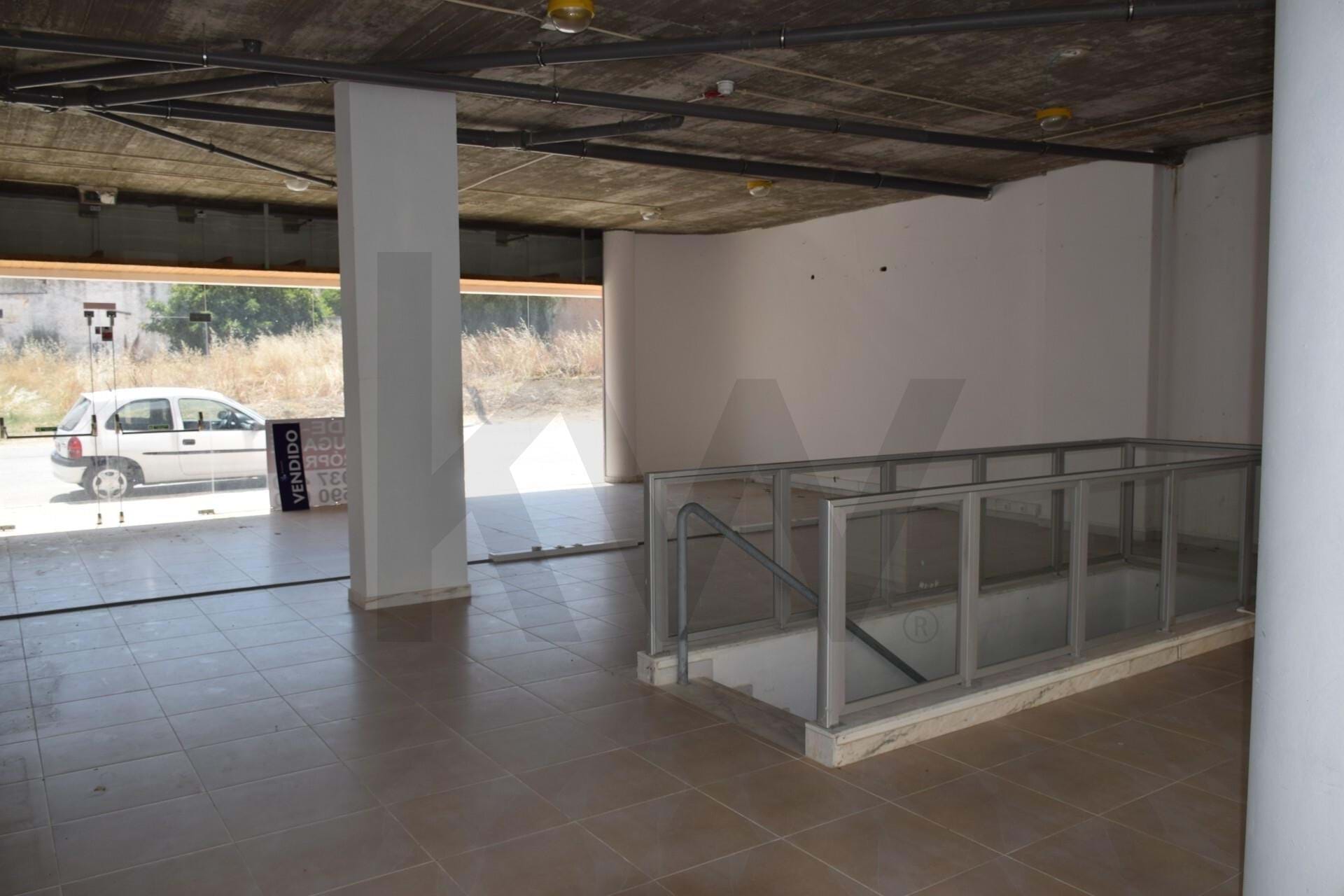 House in Guia - view 1