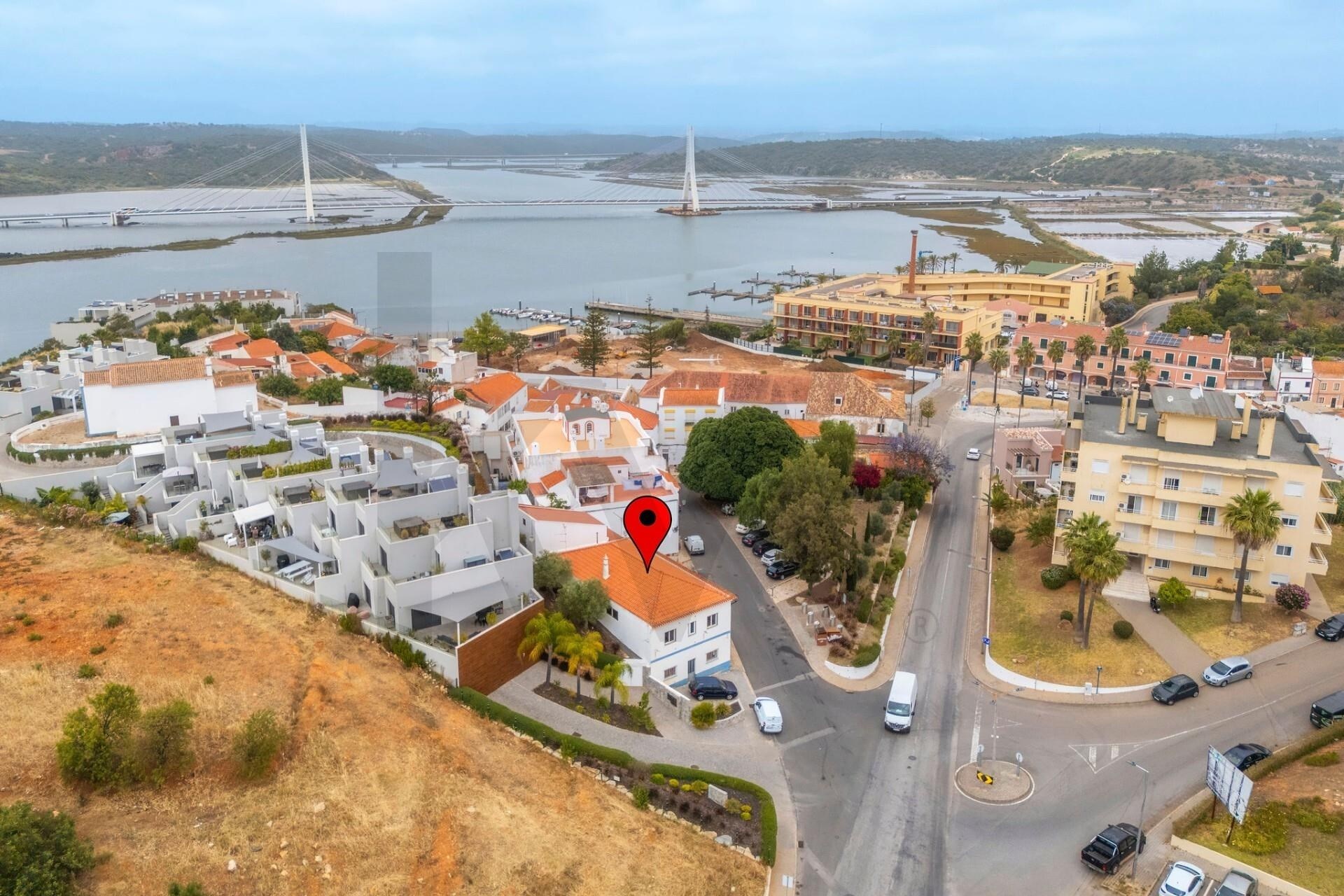 House in Lagoa - view 1