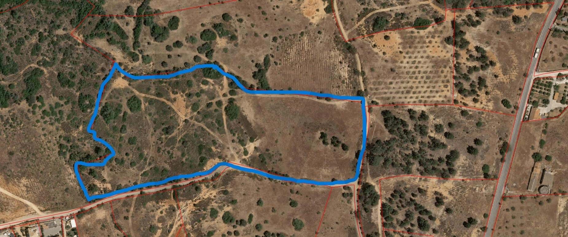 Land in Pera - view 1