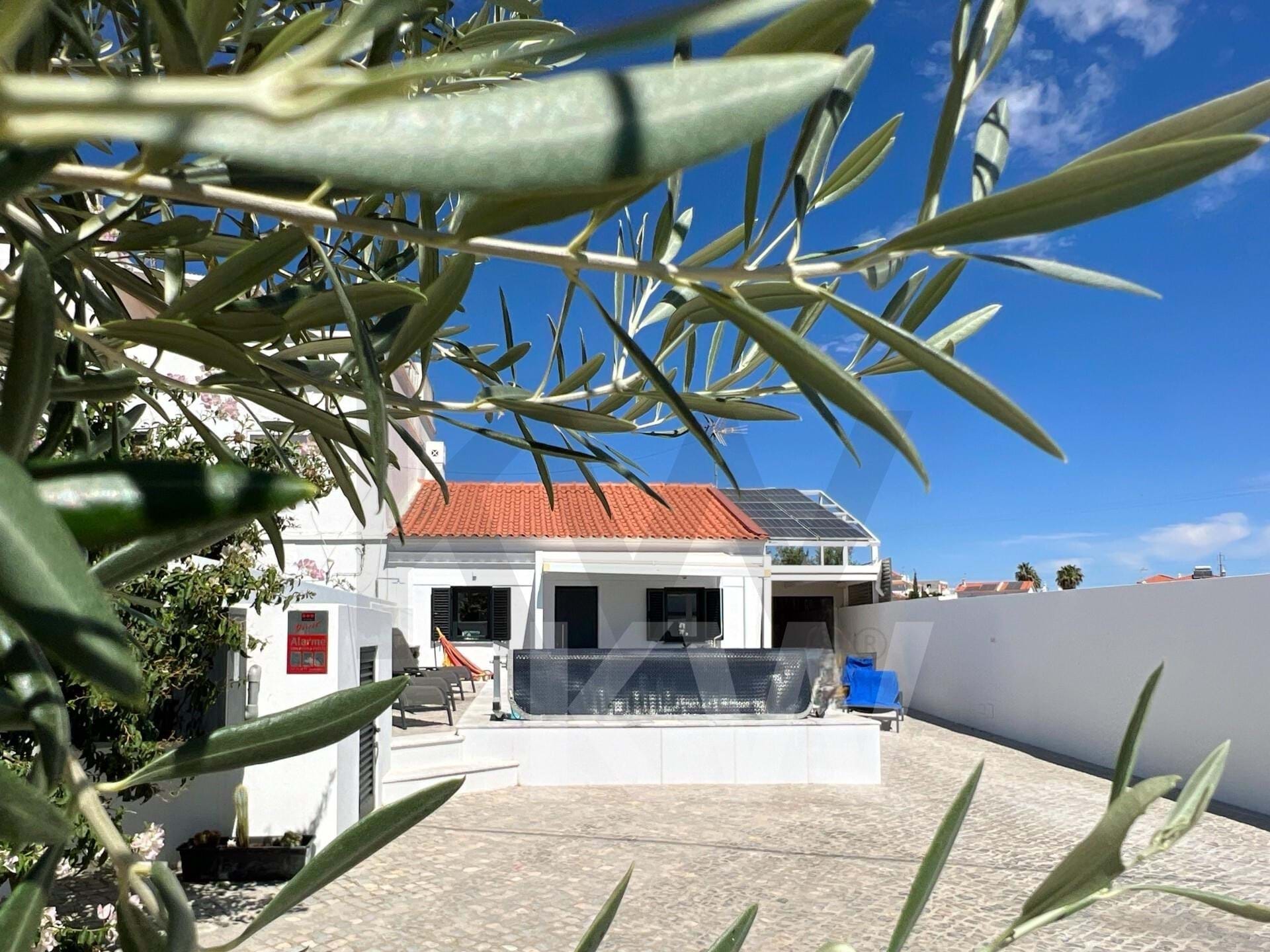 Villa in Altura - view 1