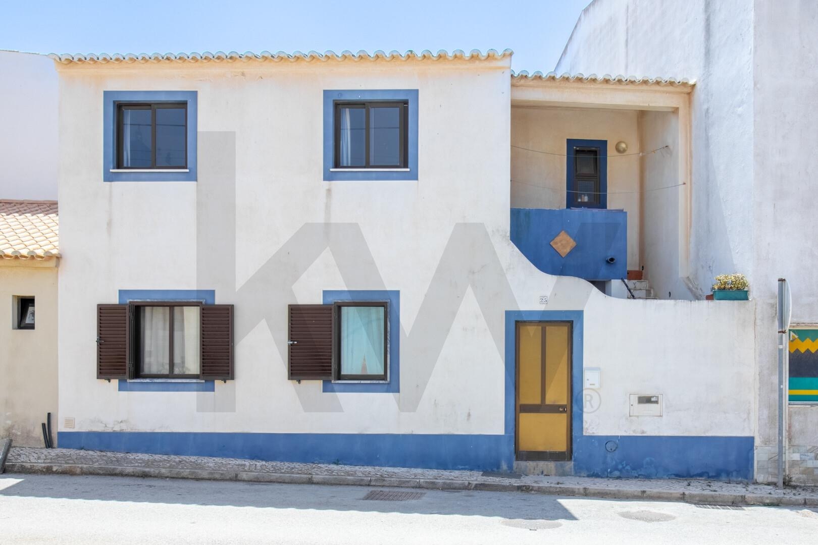 Villa in Vale - view 1