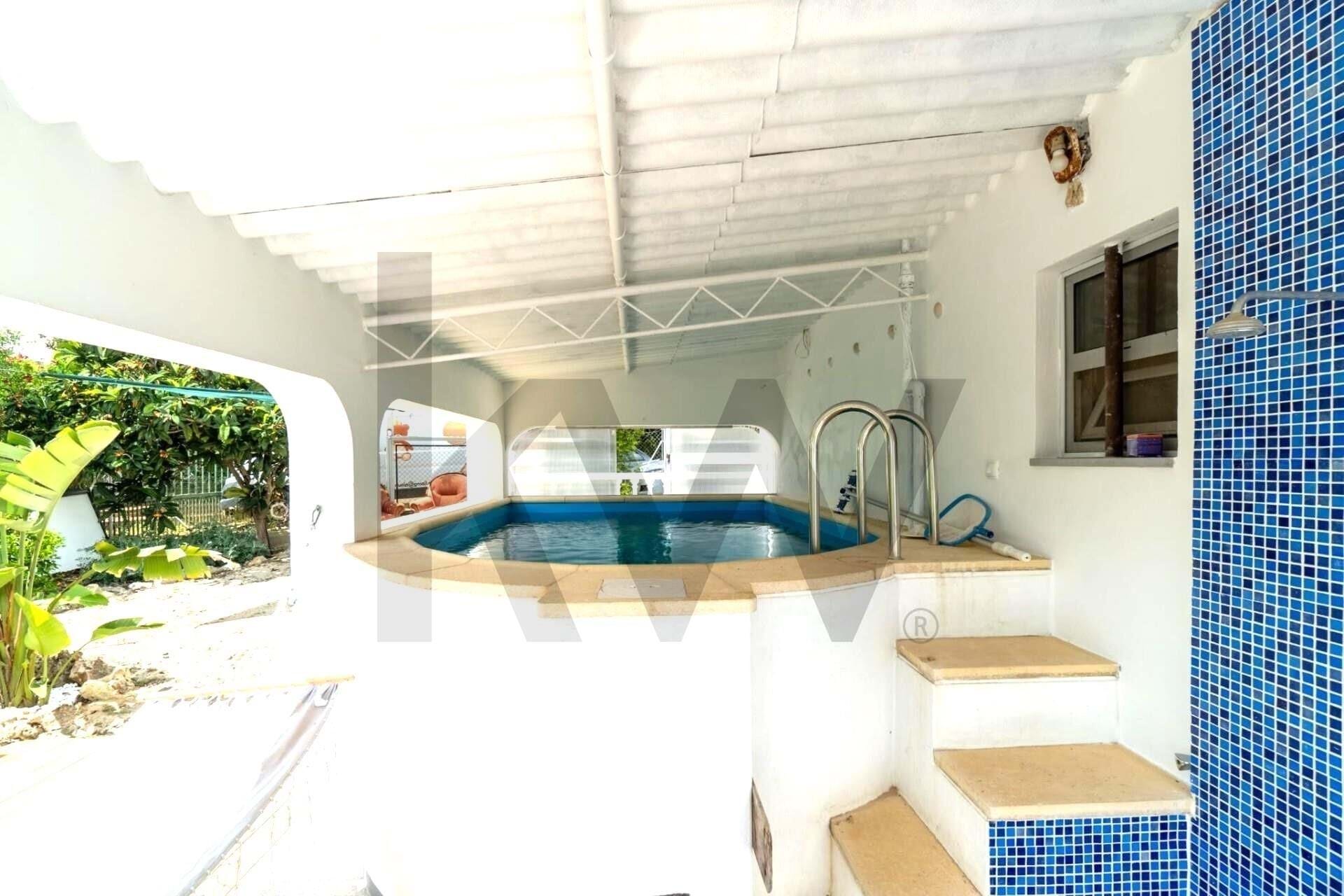 Villa in Moncarapacho - view 1