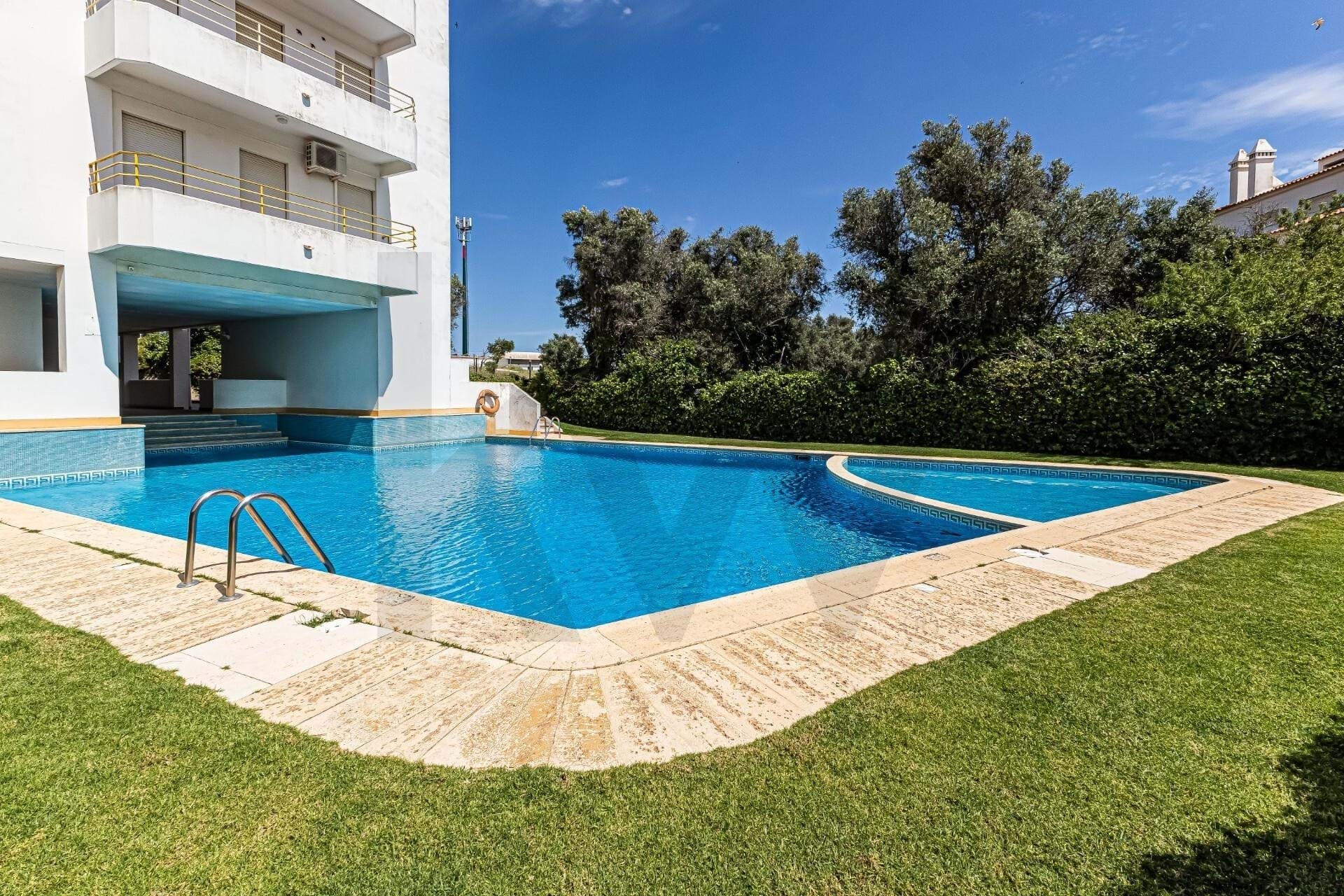 Apartment in Alvor - view 1
