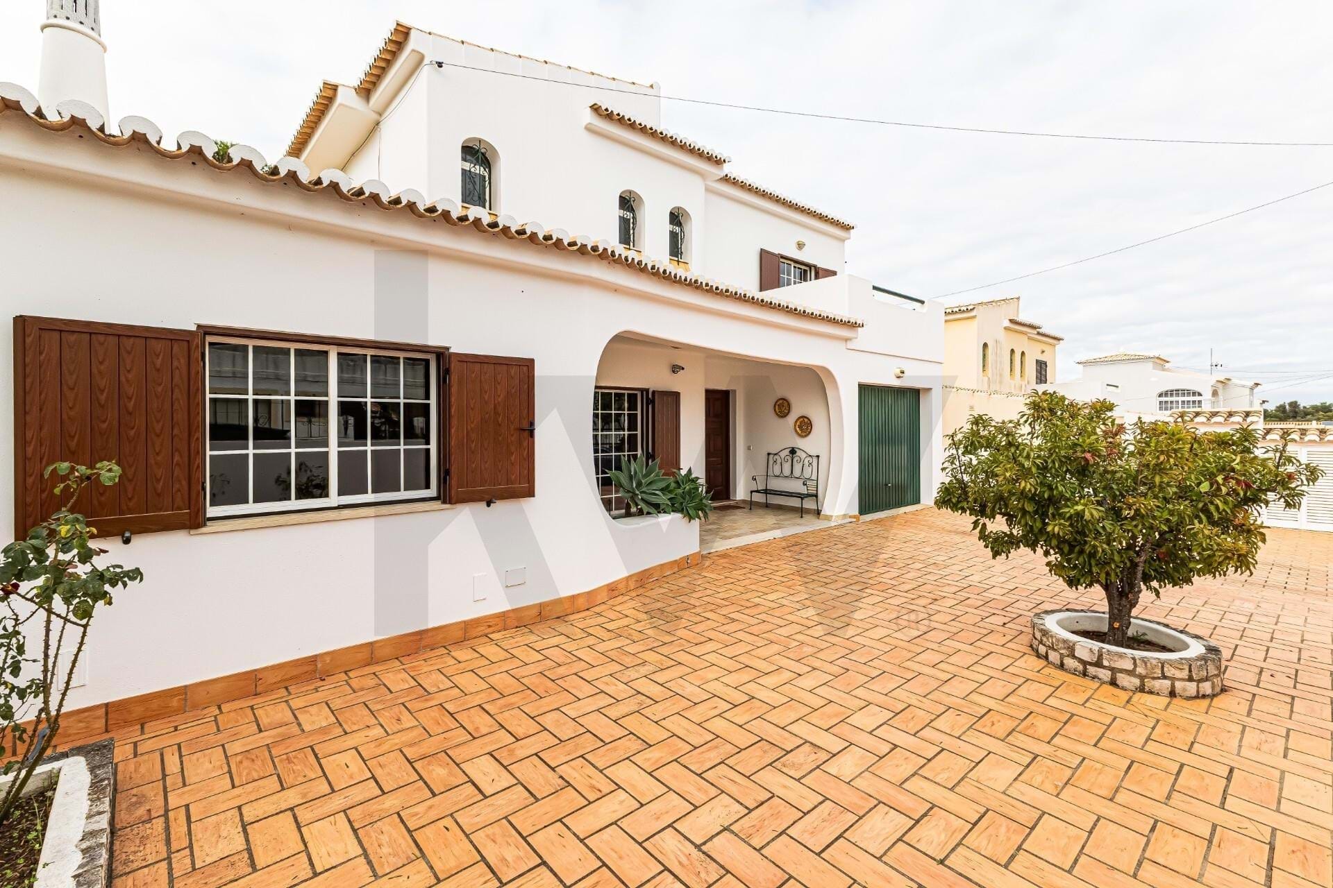Villa in Vale das Hortas - view 1