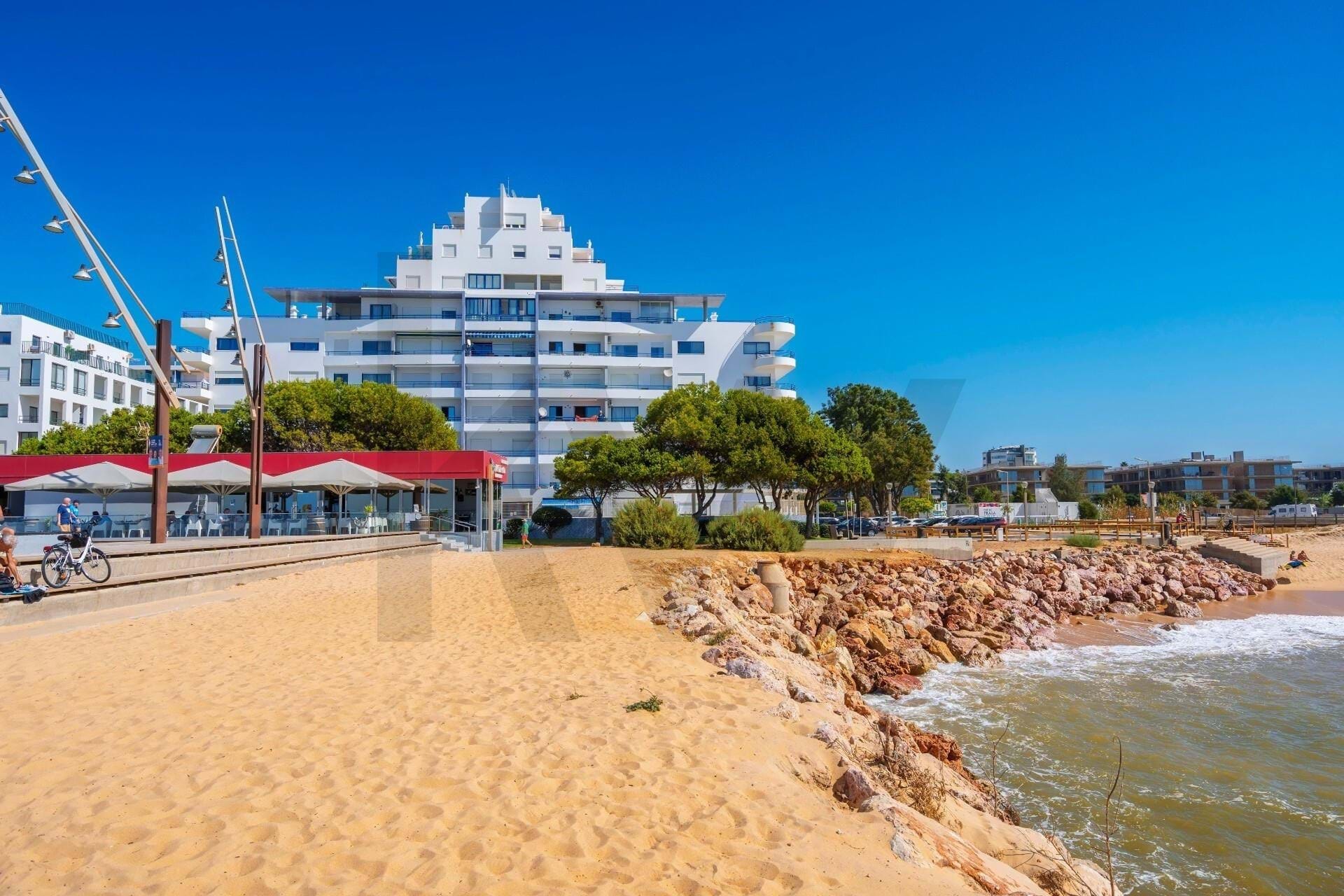 Apartment in Quarteira - view 1