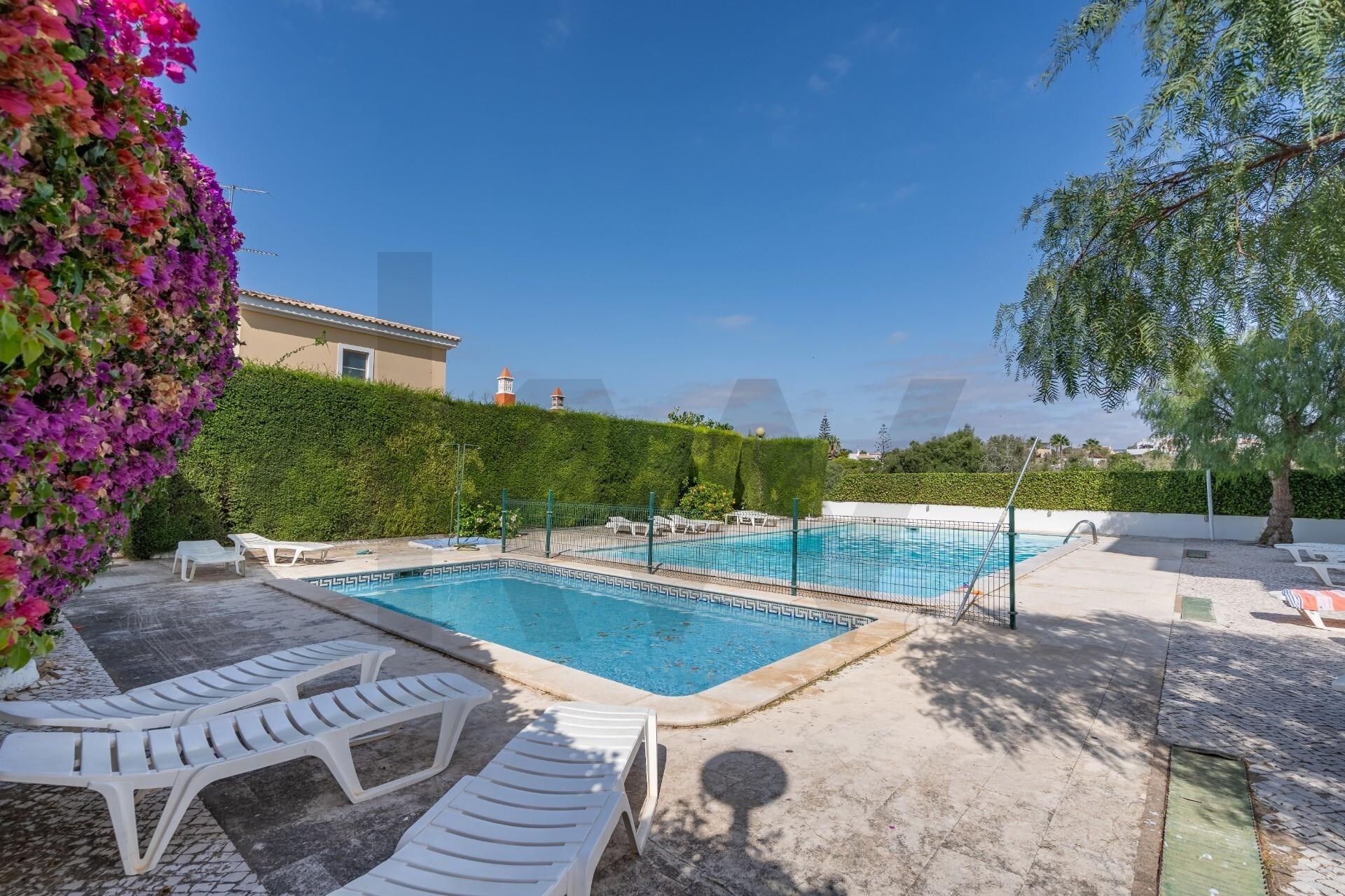 Apartment in Alvor - view 1