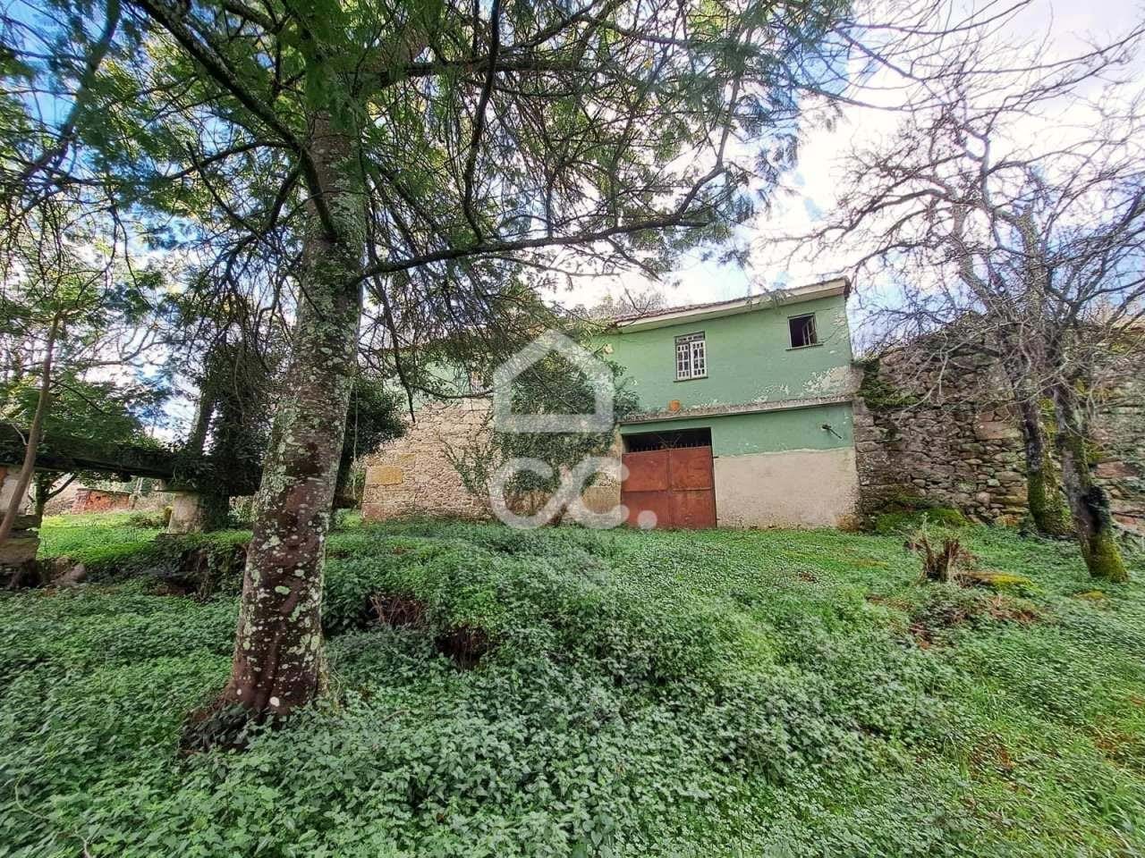 House in Vouzela - view 1