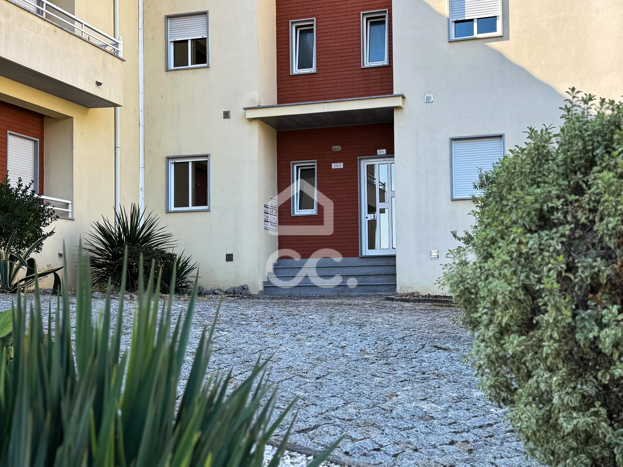 Apartment in Tojal - view 1