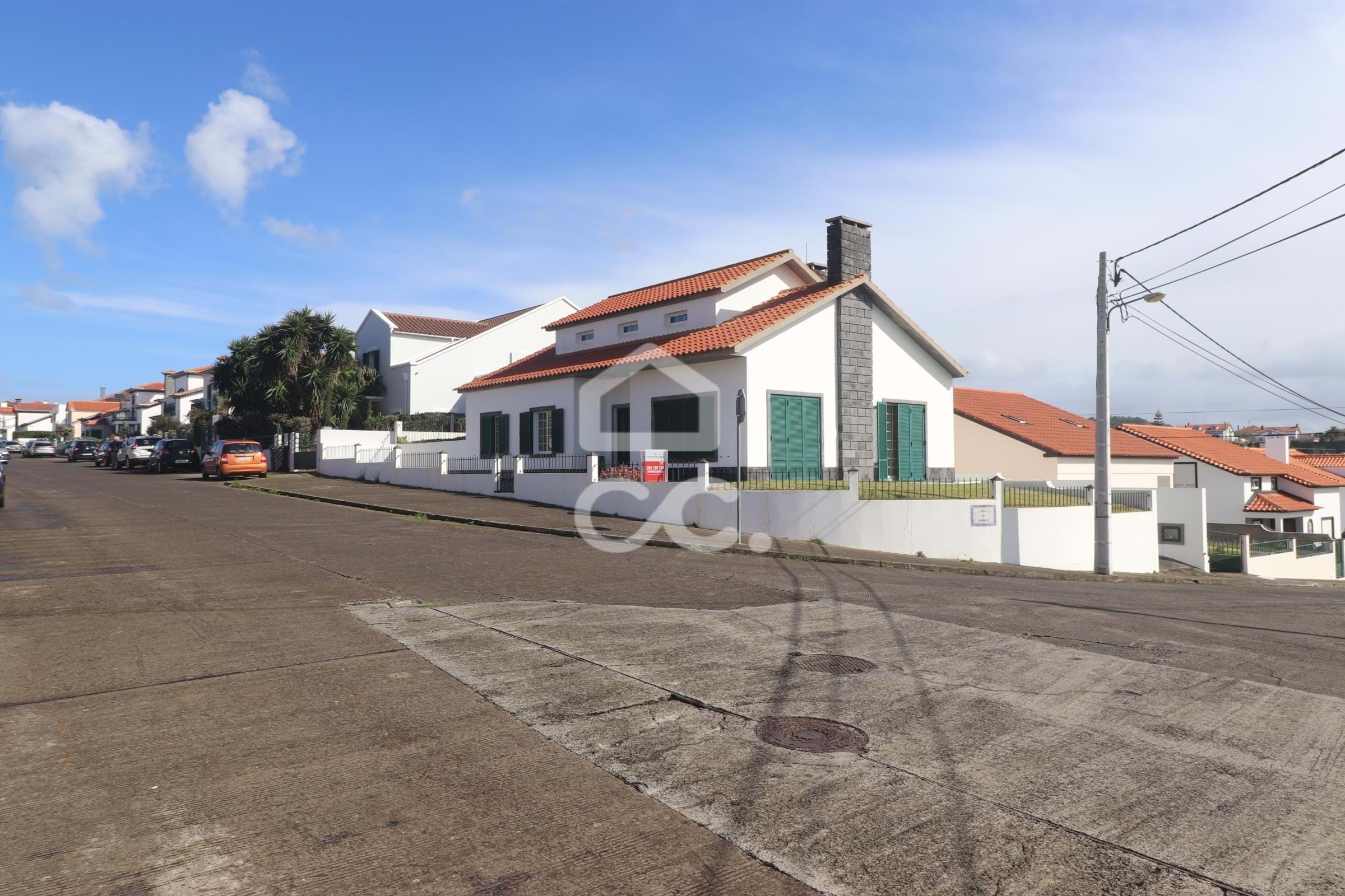 Villa in Arrifes - view 1