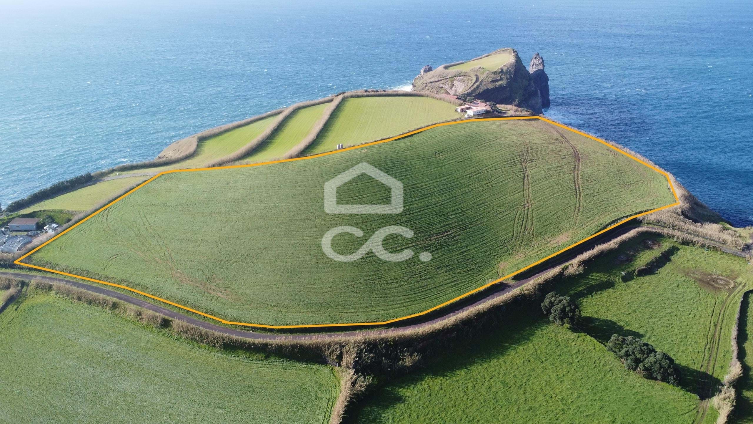 Land in Ribeirinha - view 1