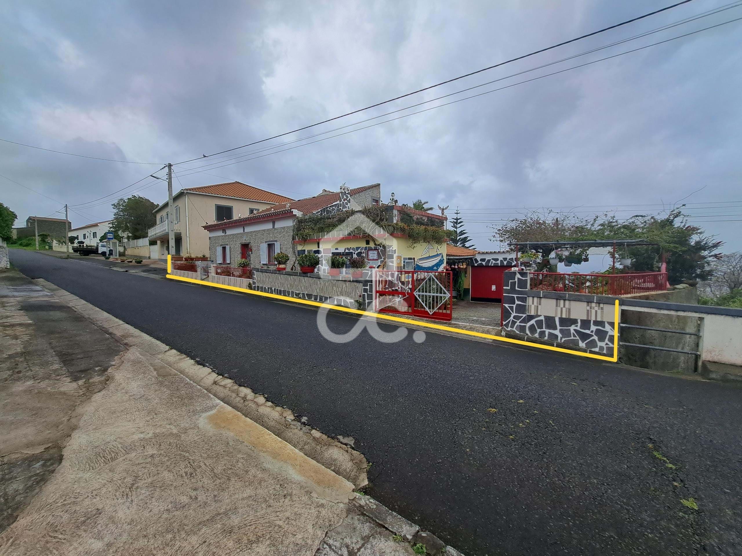 Villa in Feteiras - view 1