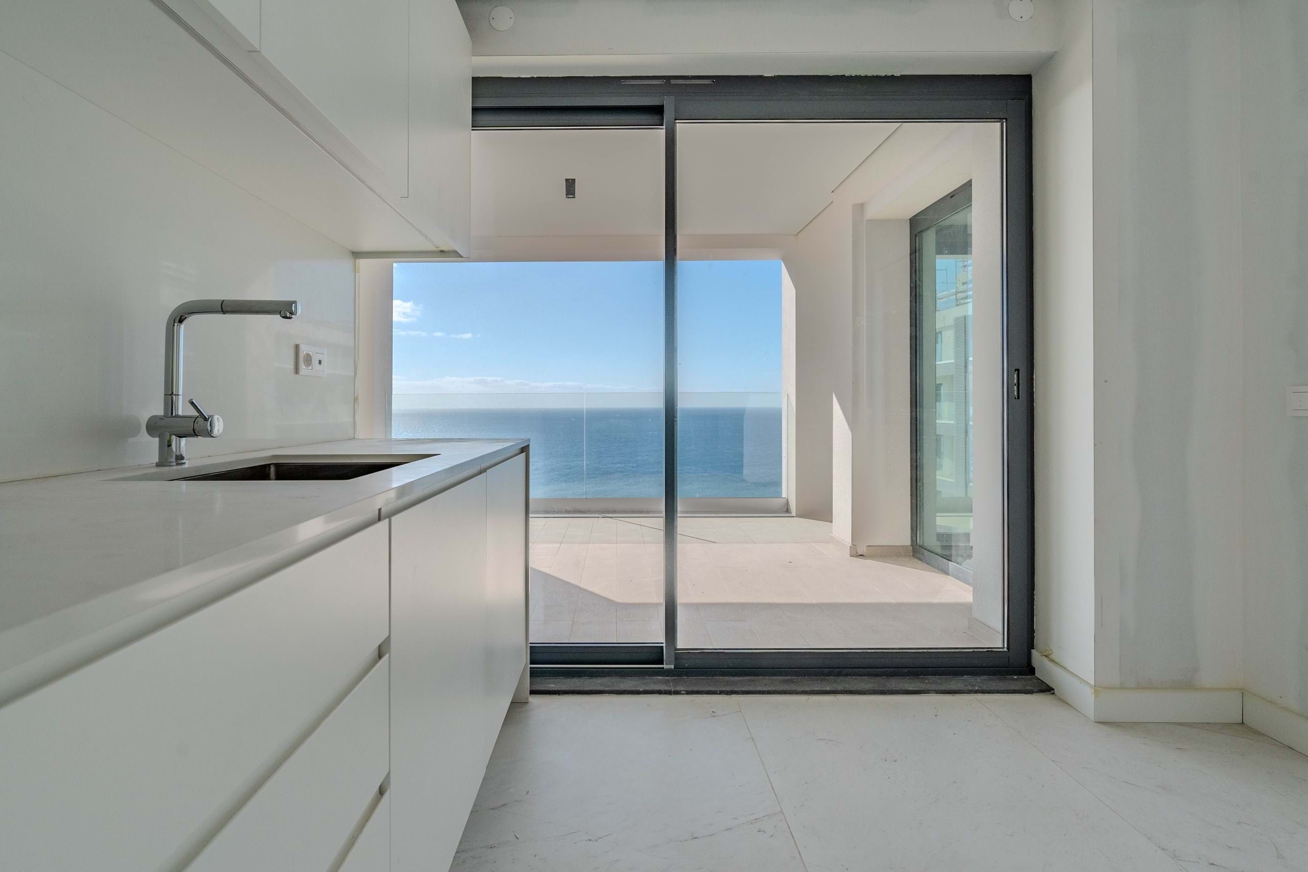 Apartment in Funchal - view 1