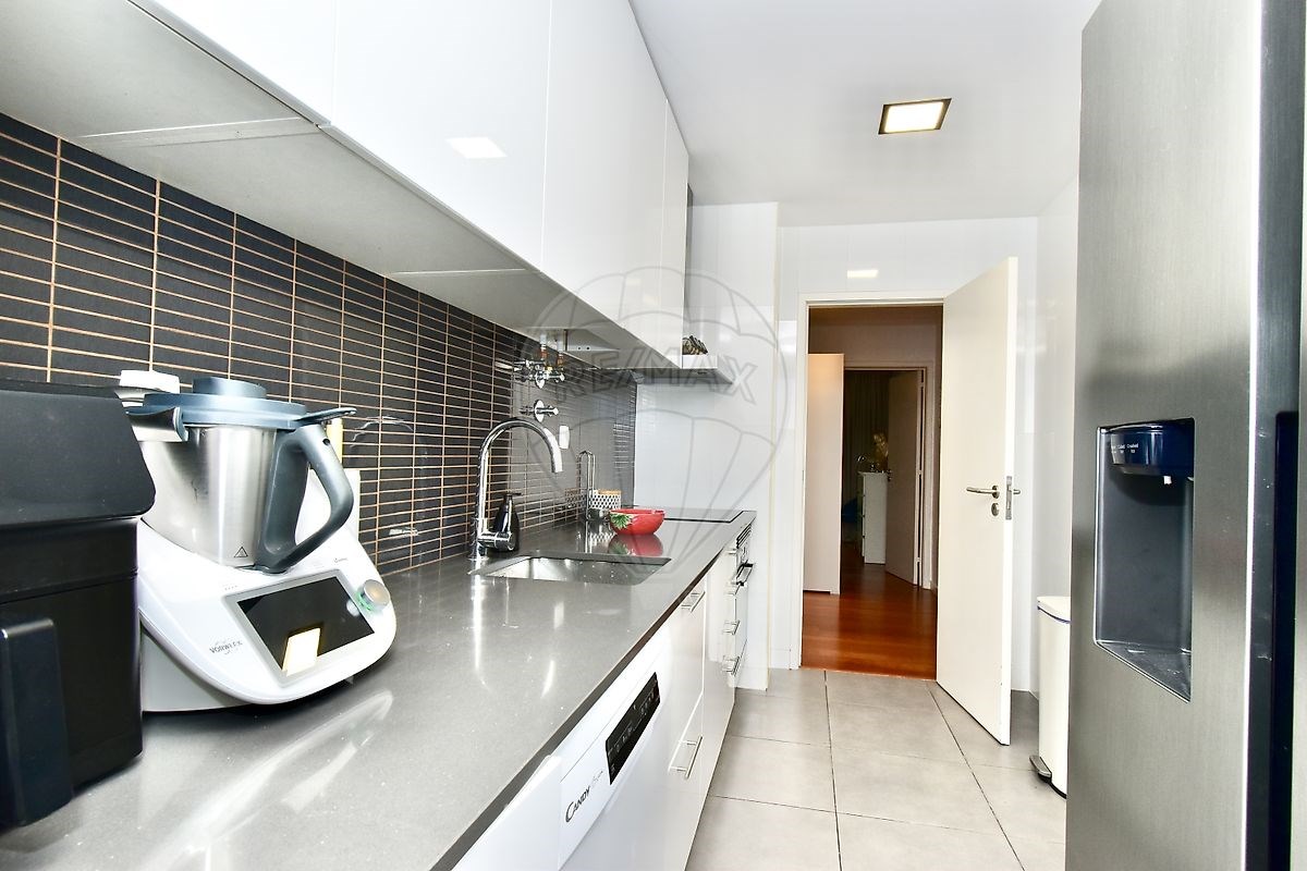 Apartment in Alcabideche - view 1