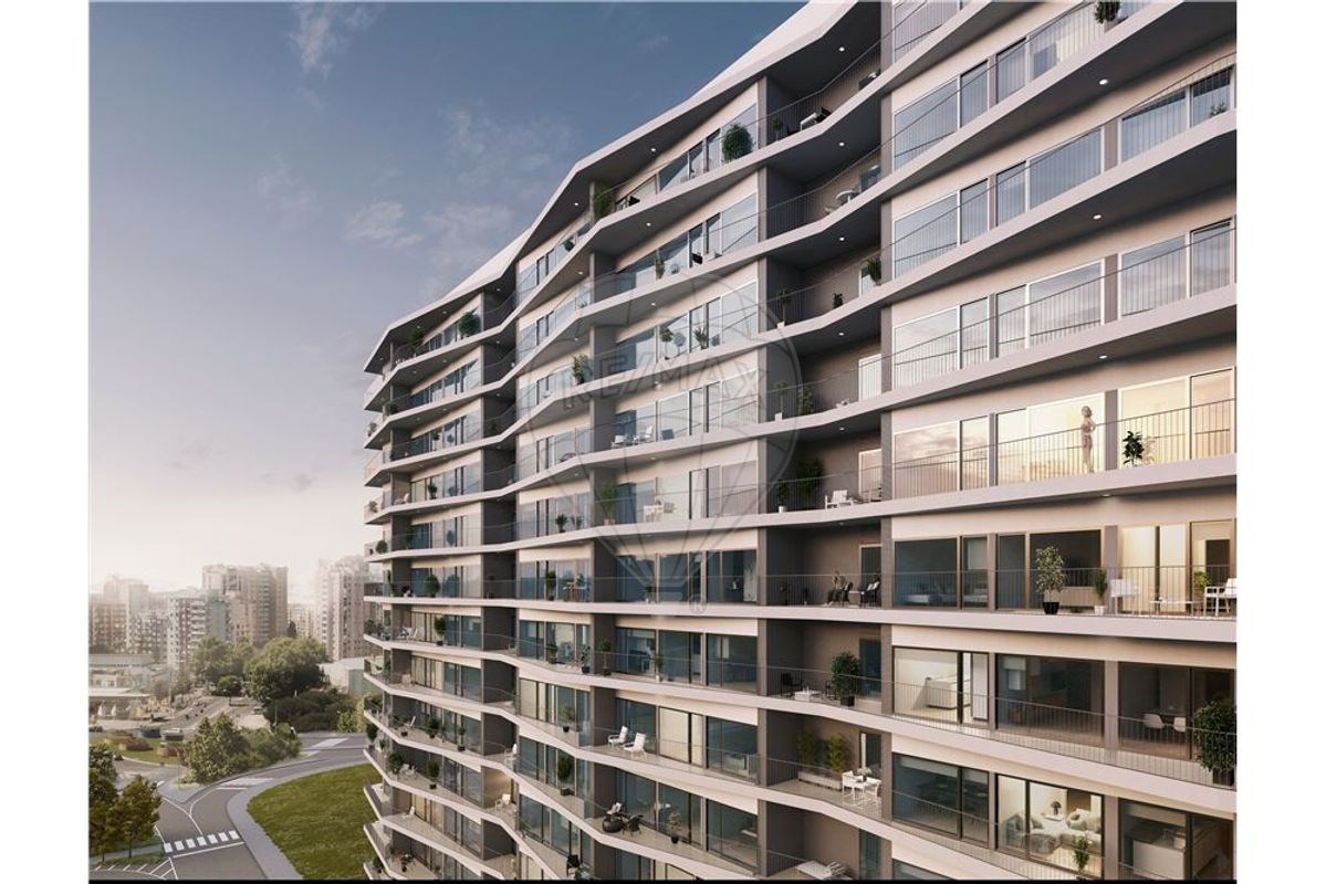 Apartment in Linda-a-Velha - view 1