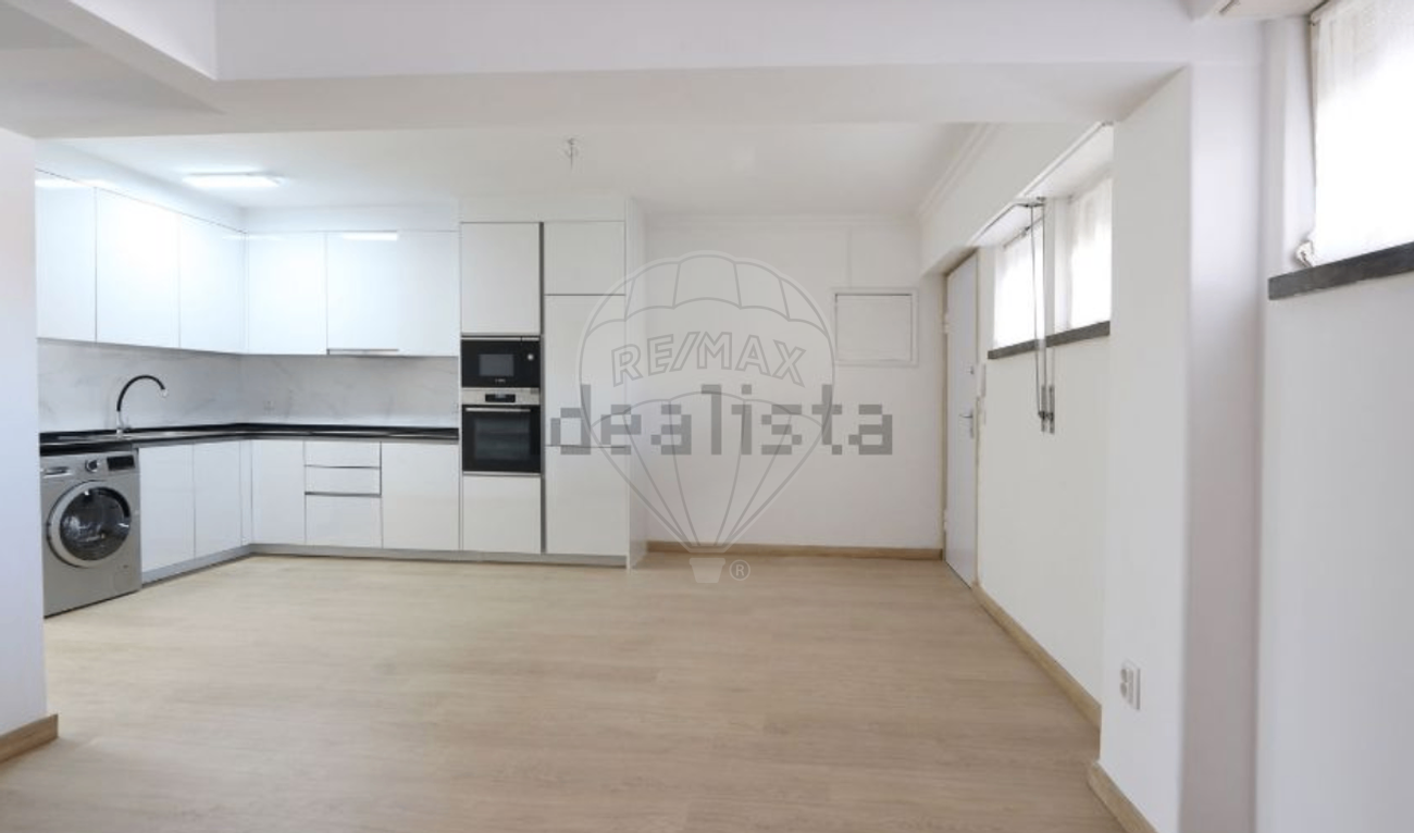 Apartment in Cascais - view 1