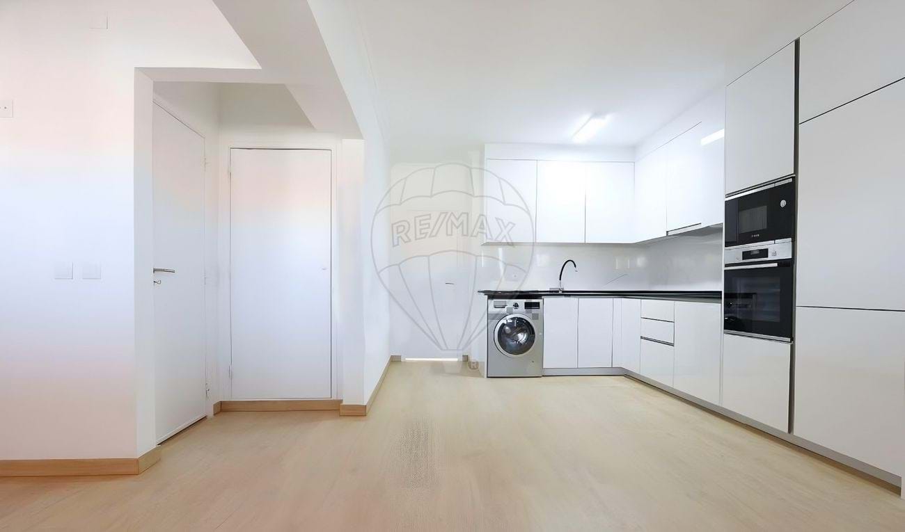 Apartment in Cascais - view 1