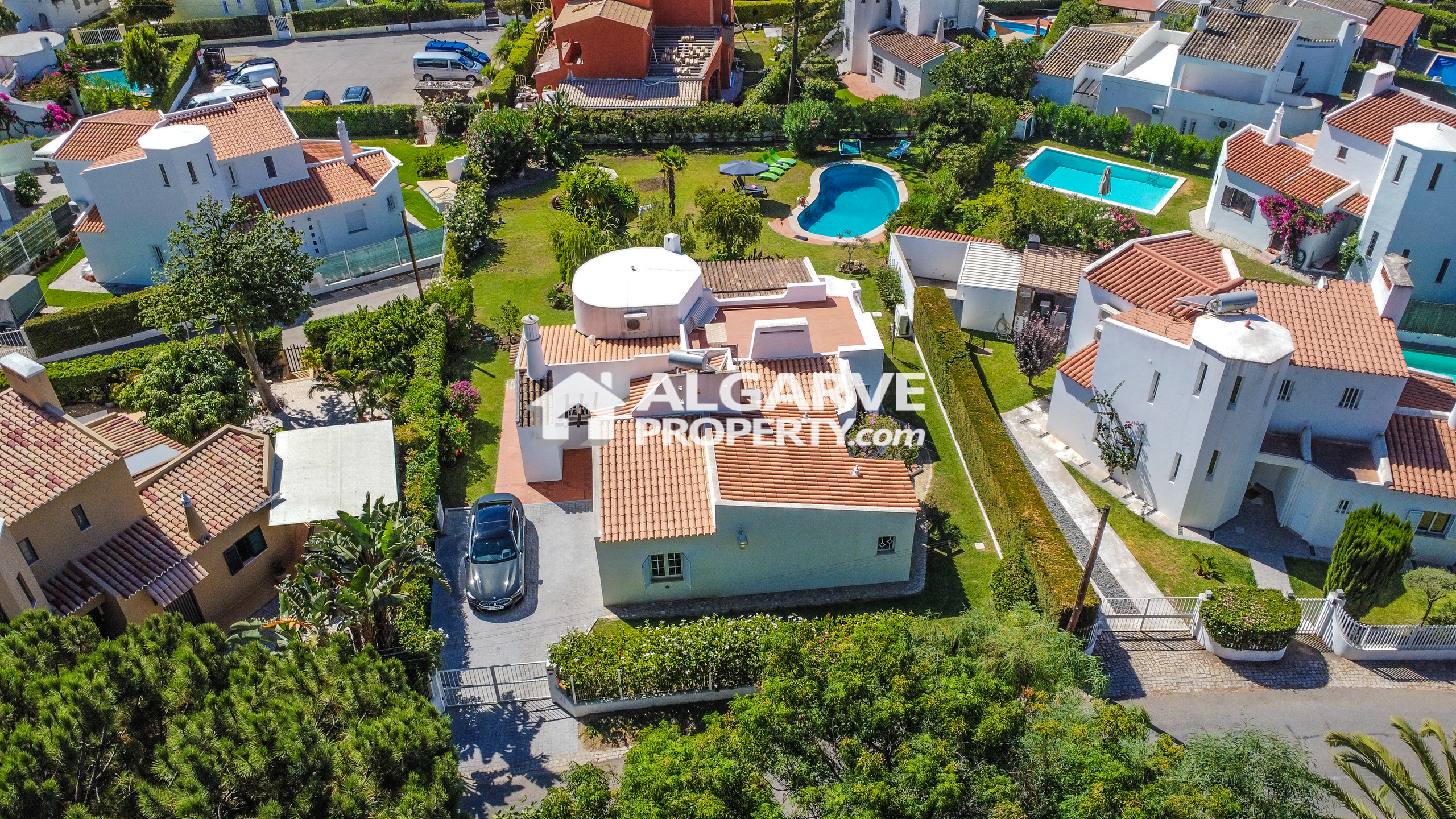 Villa in Quarteira - view 1