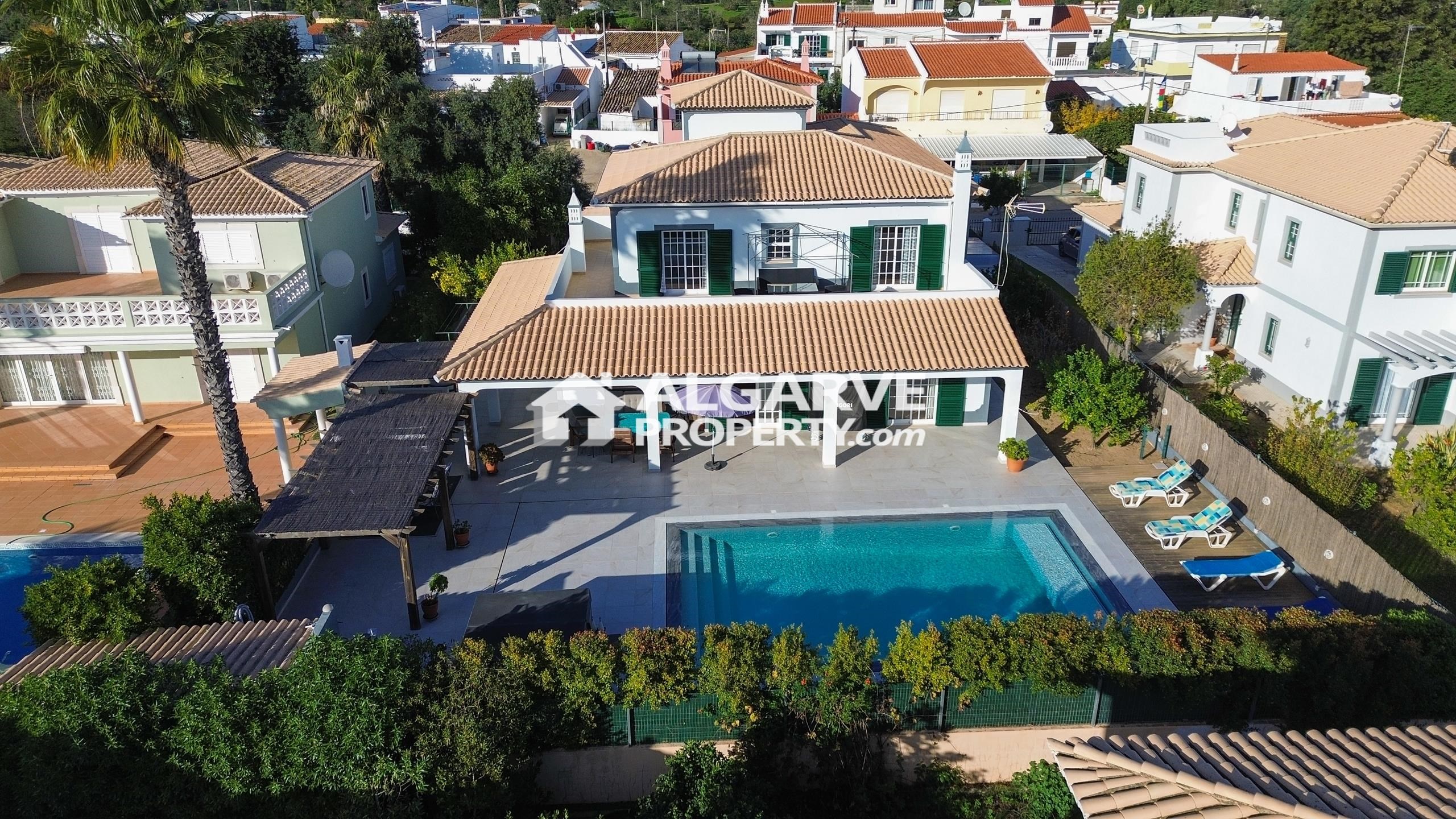 Villa in Almancil - view 1
