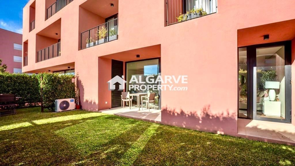 Apartment in Quarteira - view 1