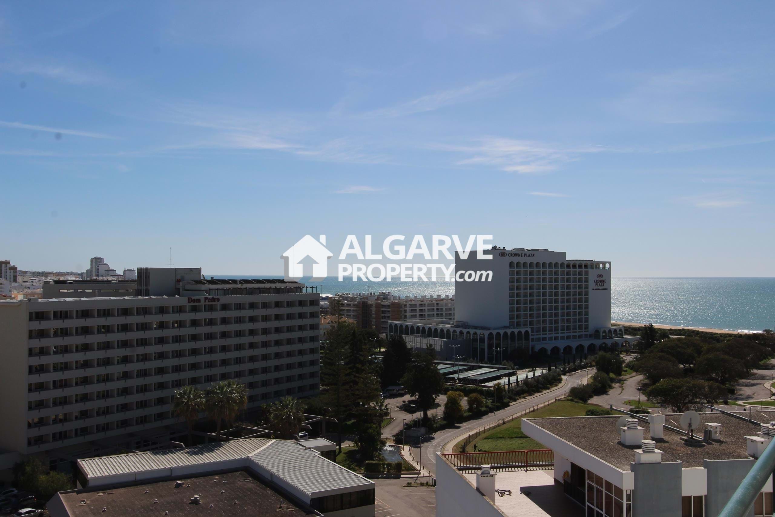 Apartment in Quarteira - view 1