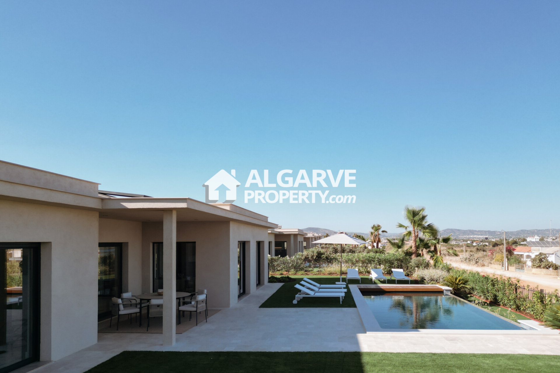 Villa in Faro - view 1