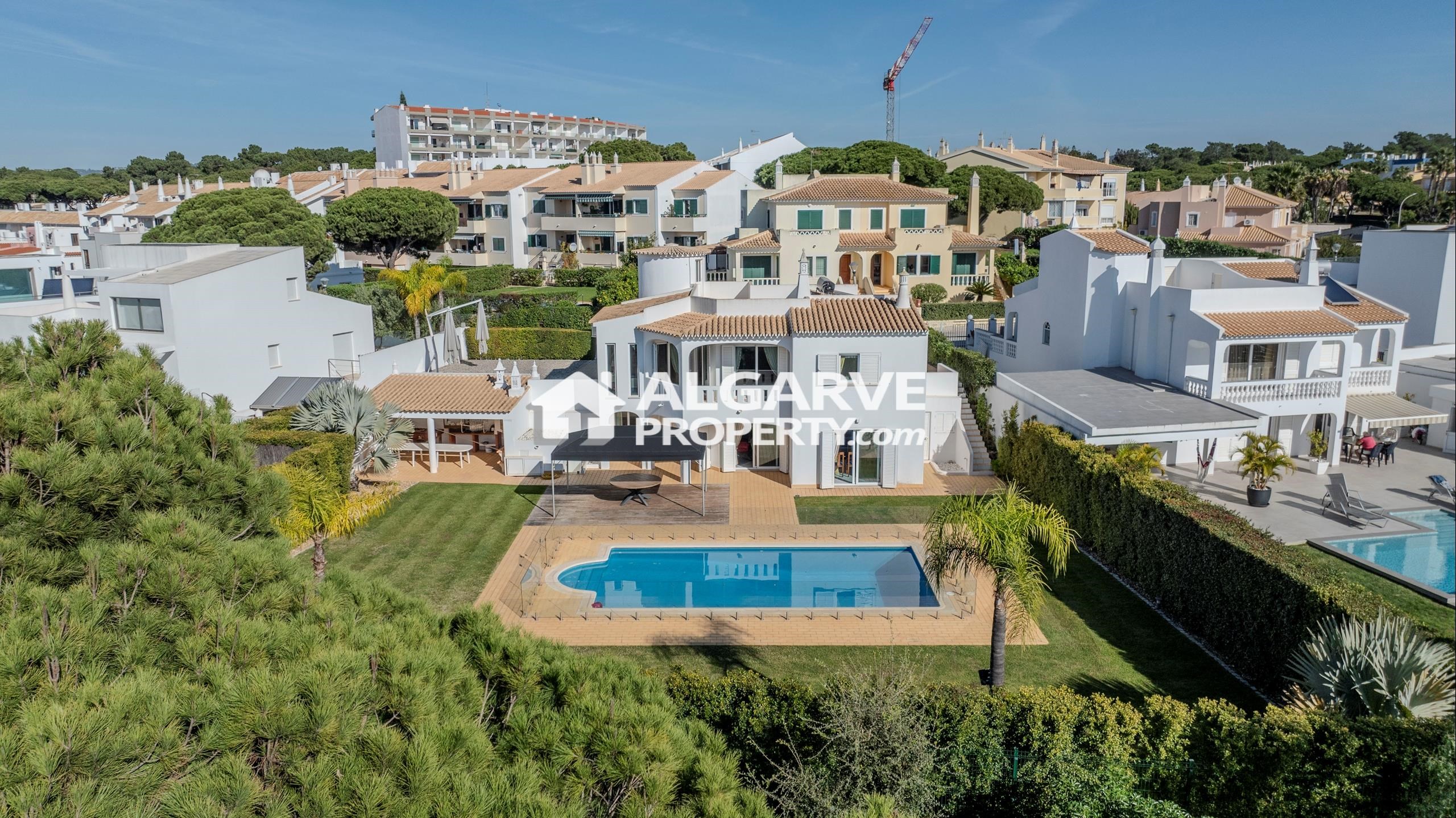 Villa in Quarteira - view 1