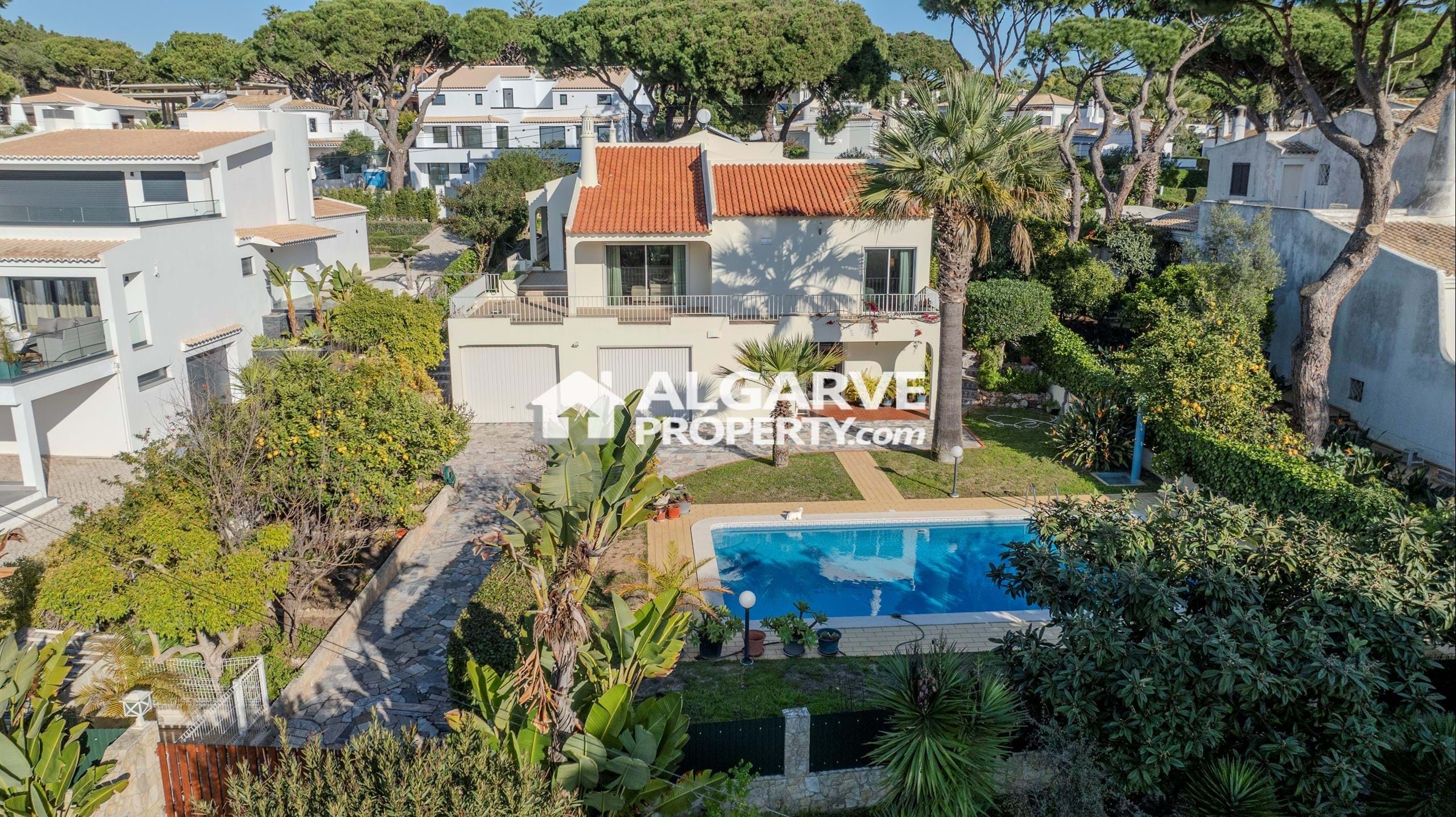 Villa in Quarteira - view 1
