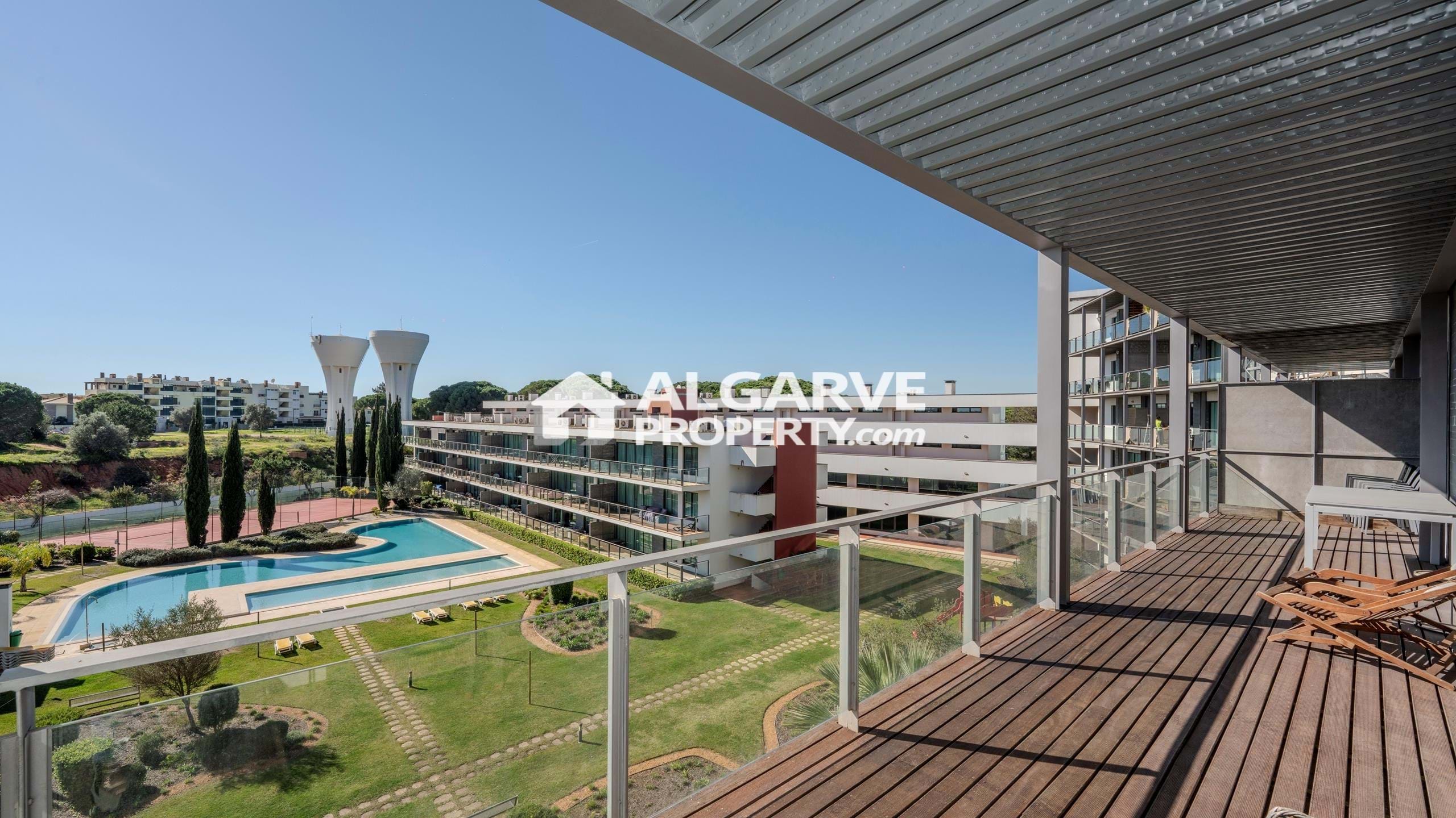 Apartment in Quarteira - view 1
