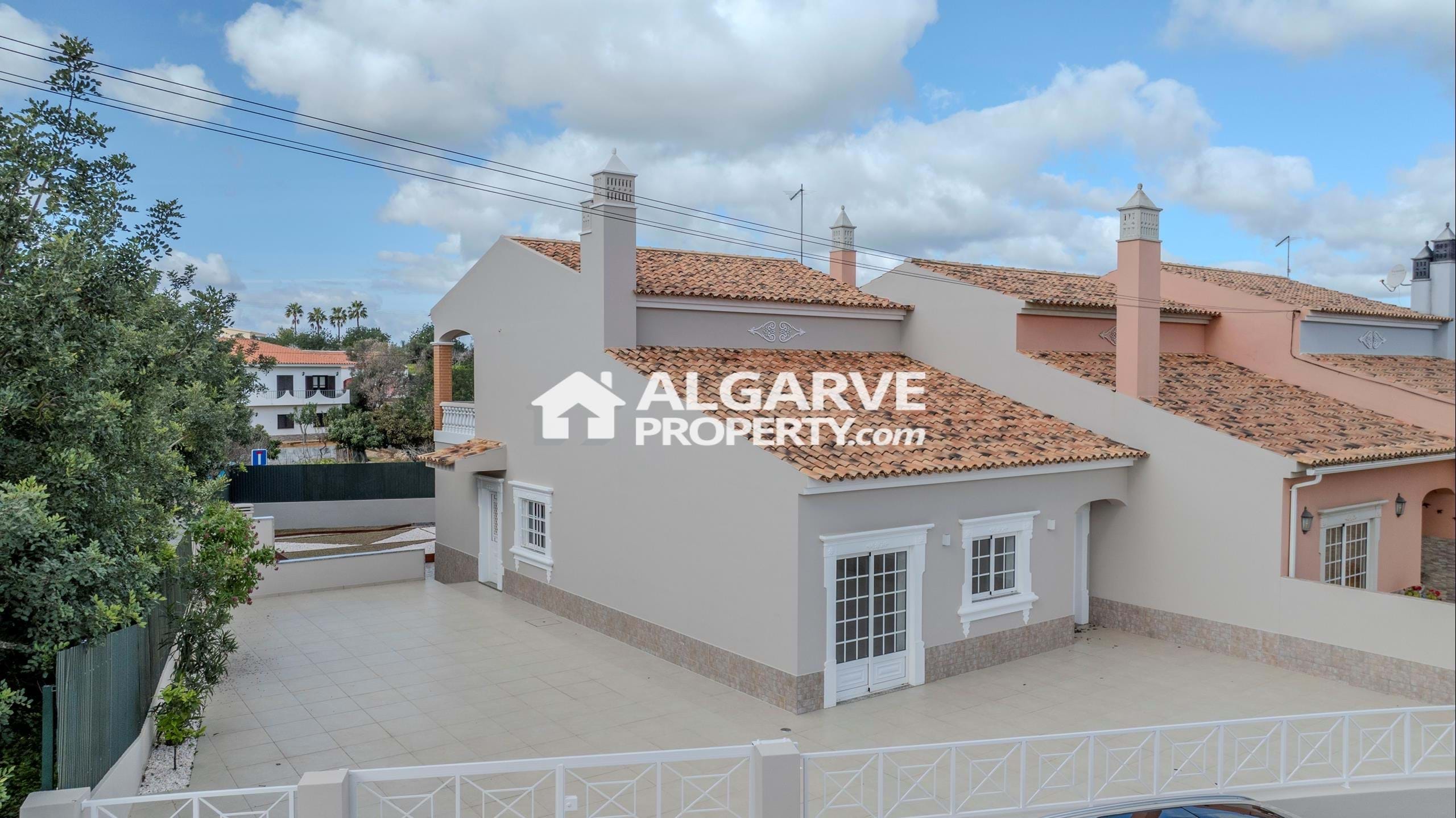 House in Loule - view 1
