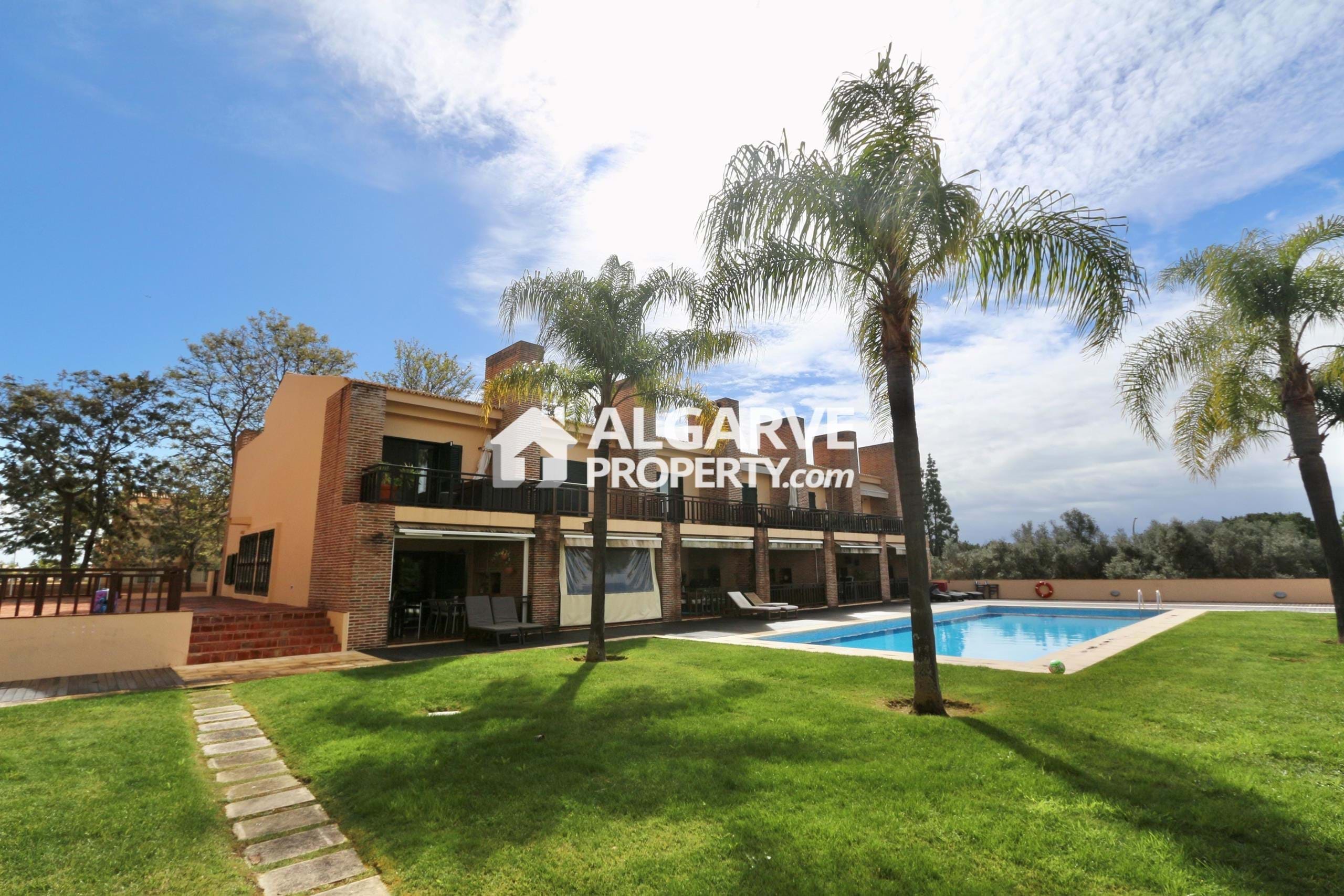 House in Quarteira - view 1