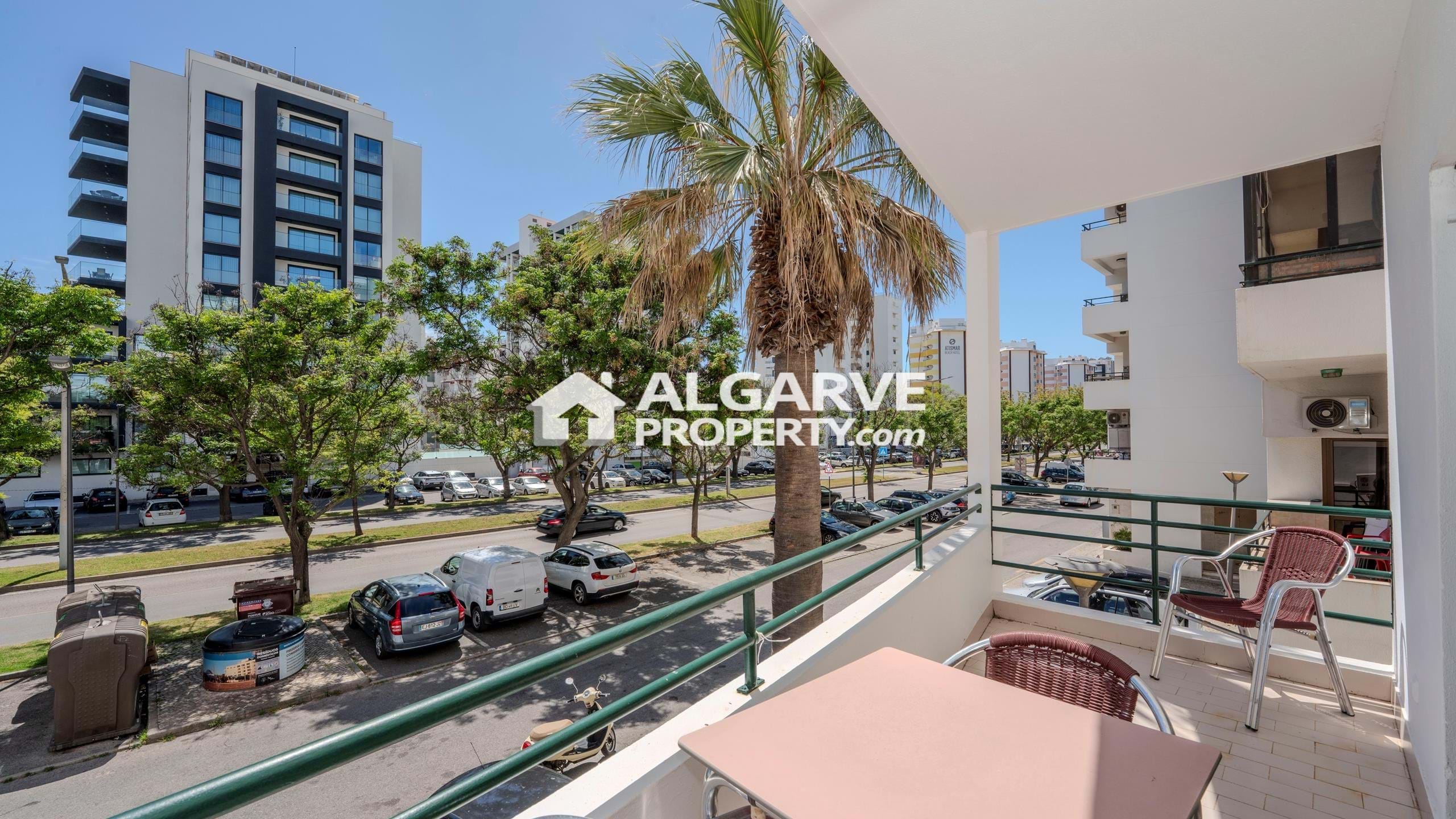 Apartment in Quarteira - view 1