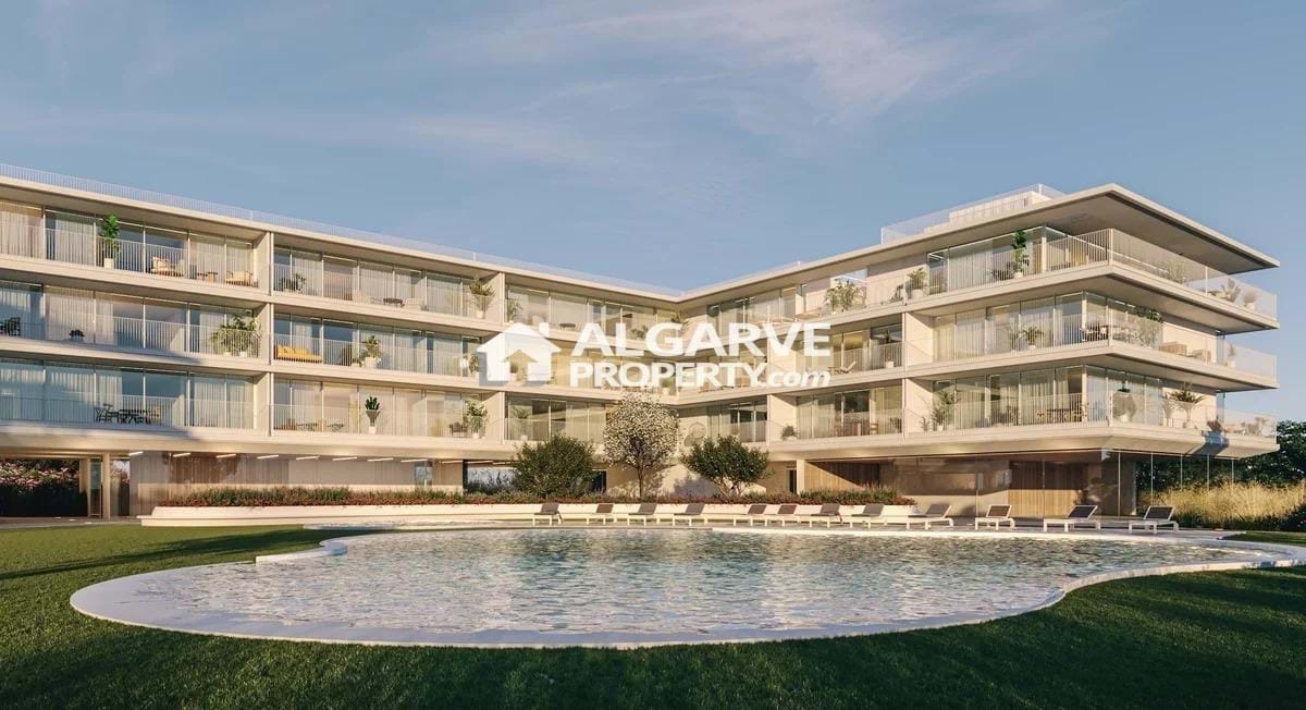 Apartment in Quarteira - view 1
