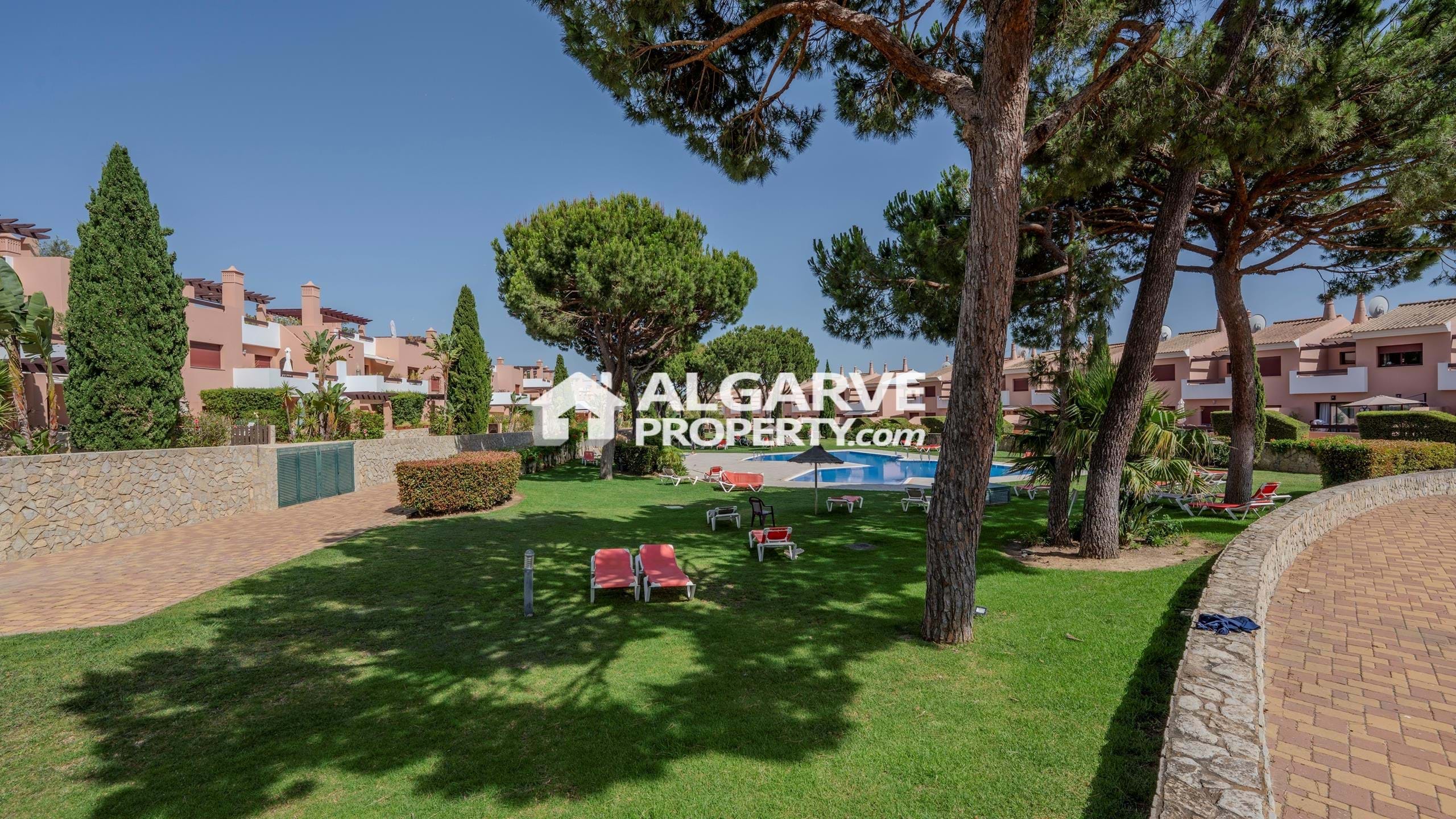 House in Quarteira - view 1
