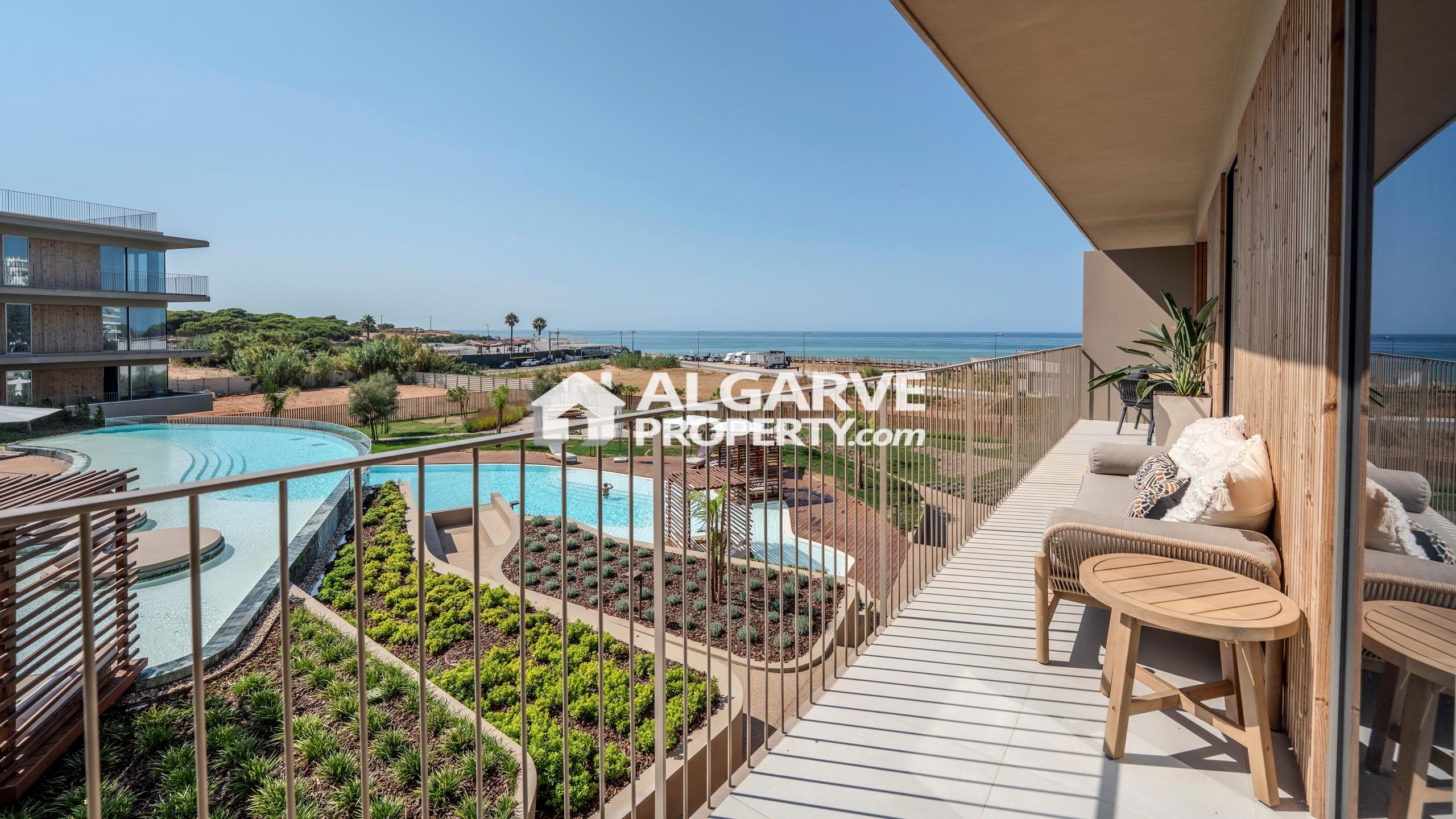 Apartment in Quarteira - view 1