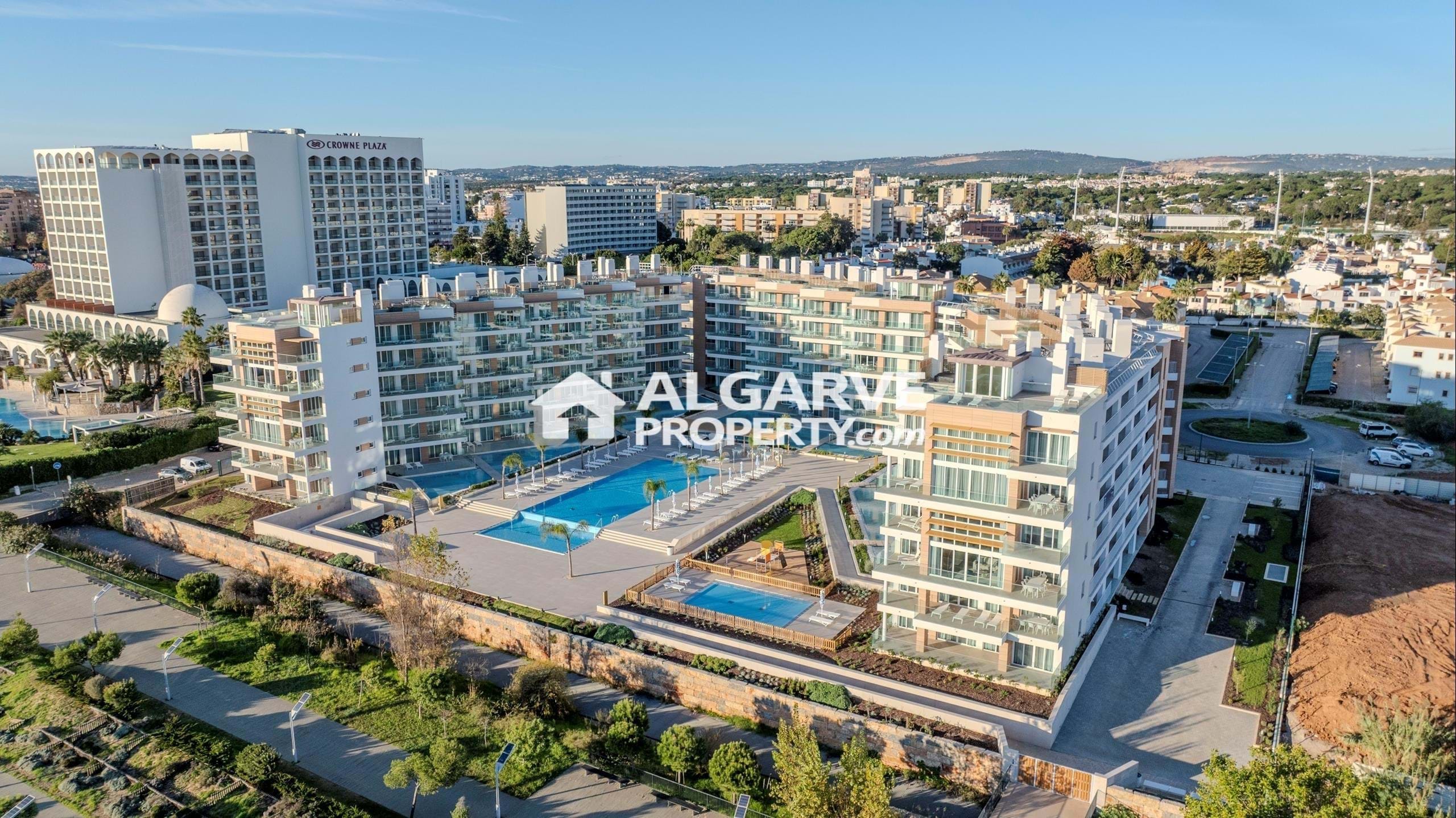 Apartment in Quarteira - view 1