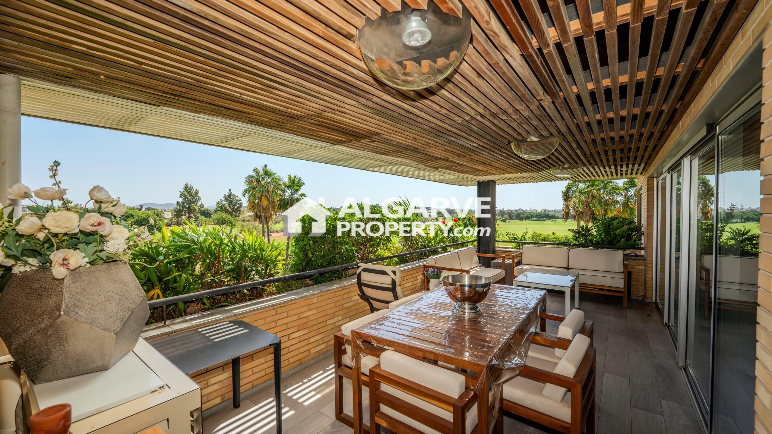 Apartment in Quarteira - view 1