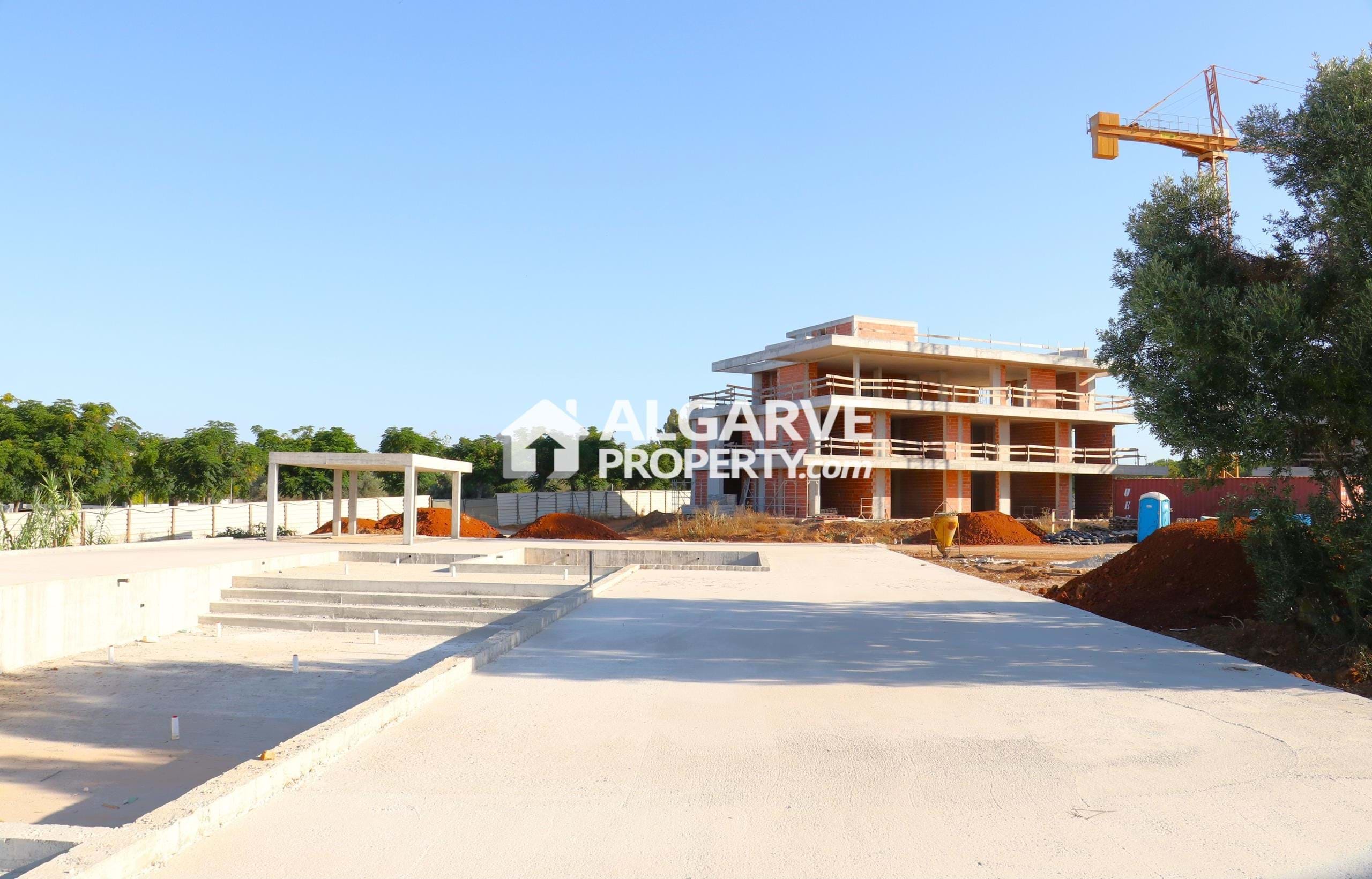 Apartment in Quarteira - view 1