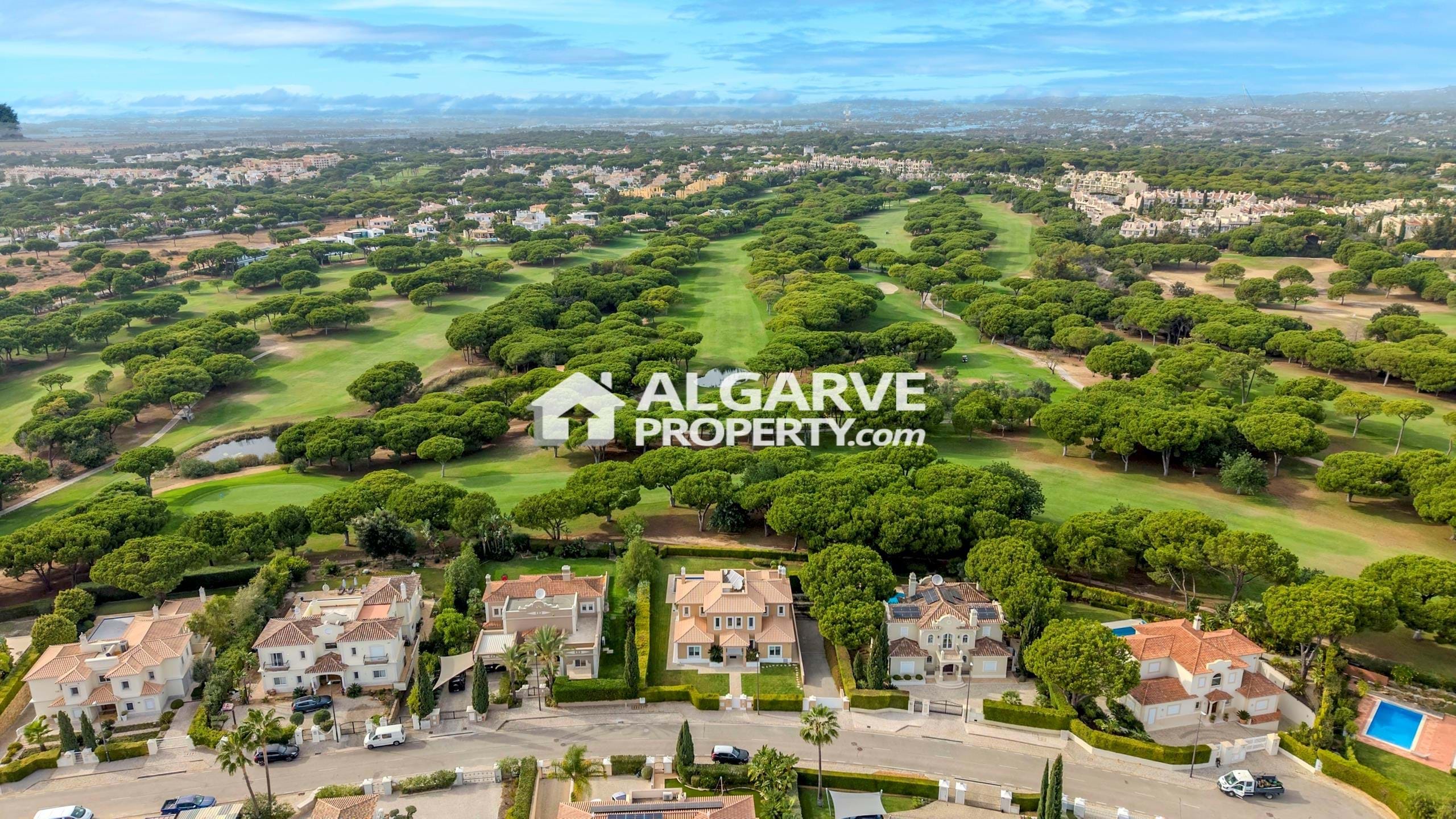 Villa in Quarteira - view 1